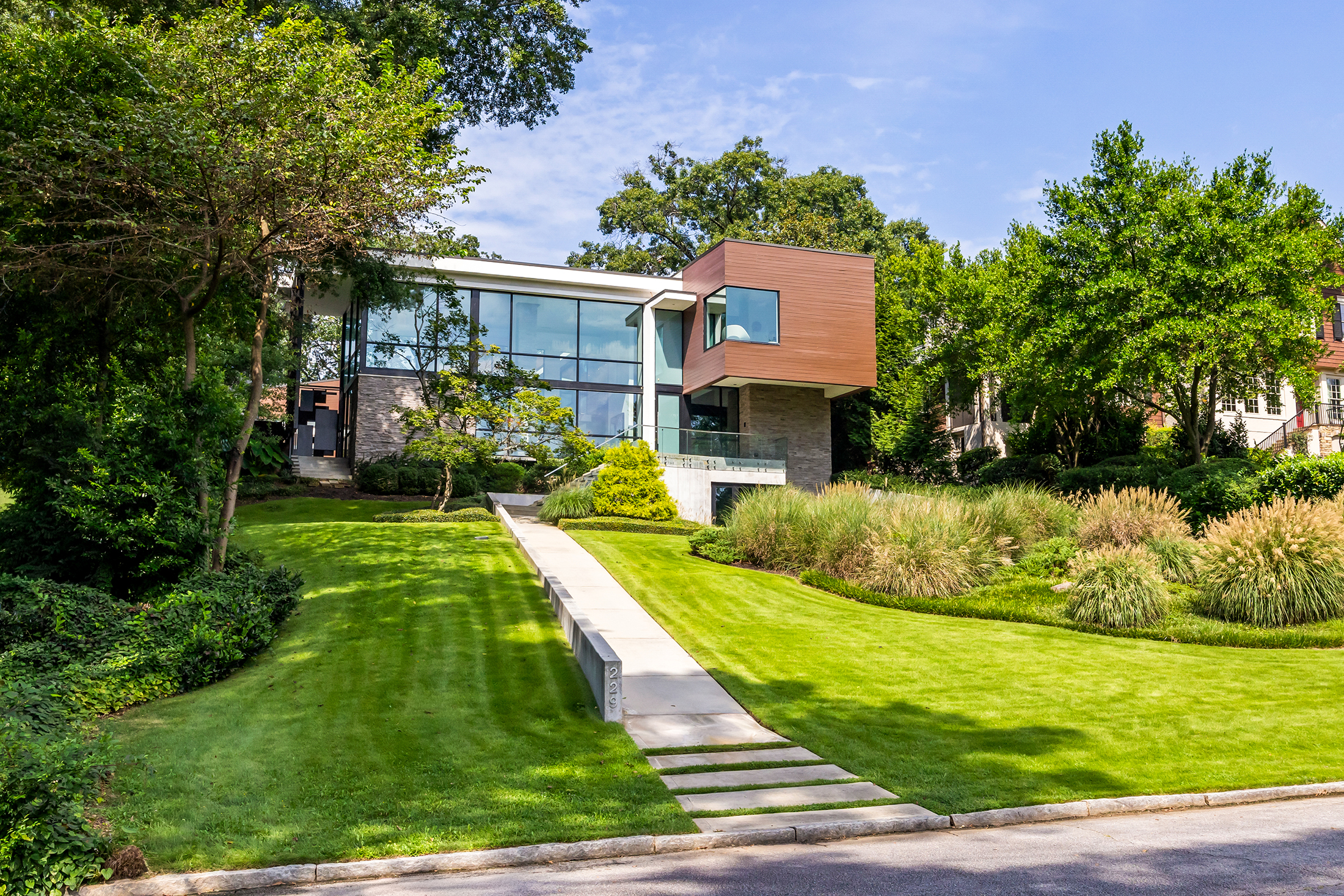 229 Little John Trail NE