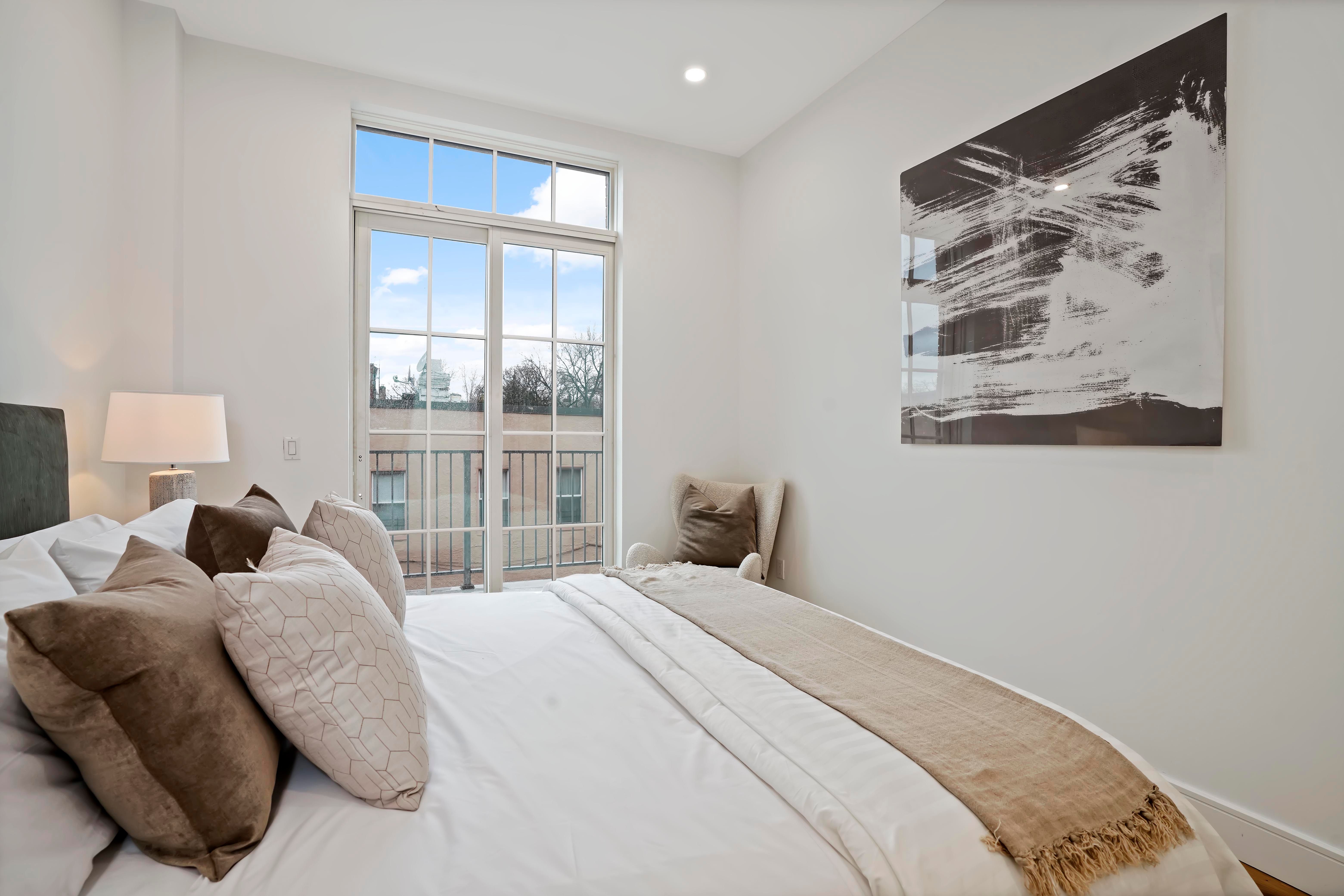 1712 10th Ave. 3d 