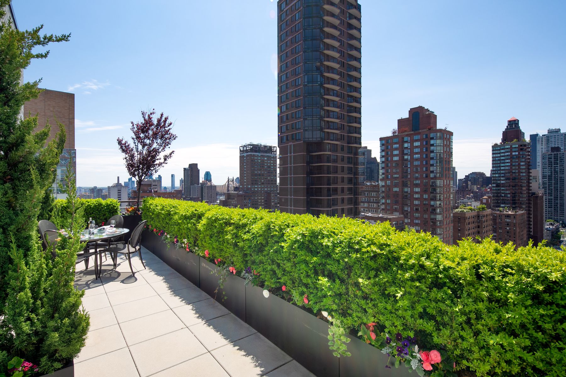 200 East 66th Street PH-E2101