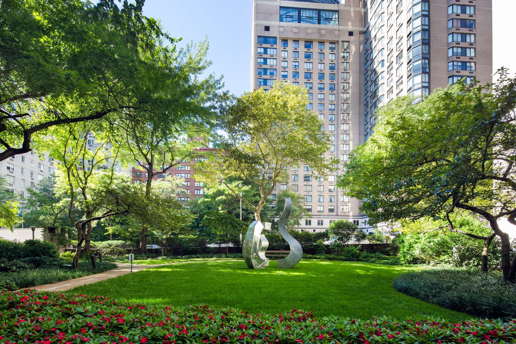 200 East 66th Street PH-E2101