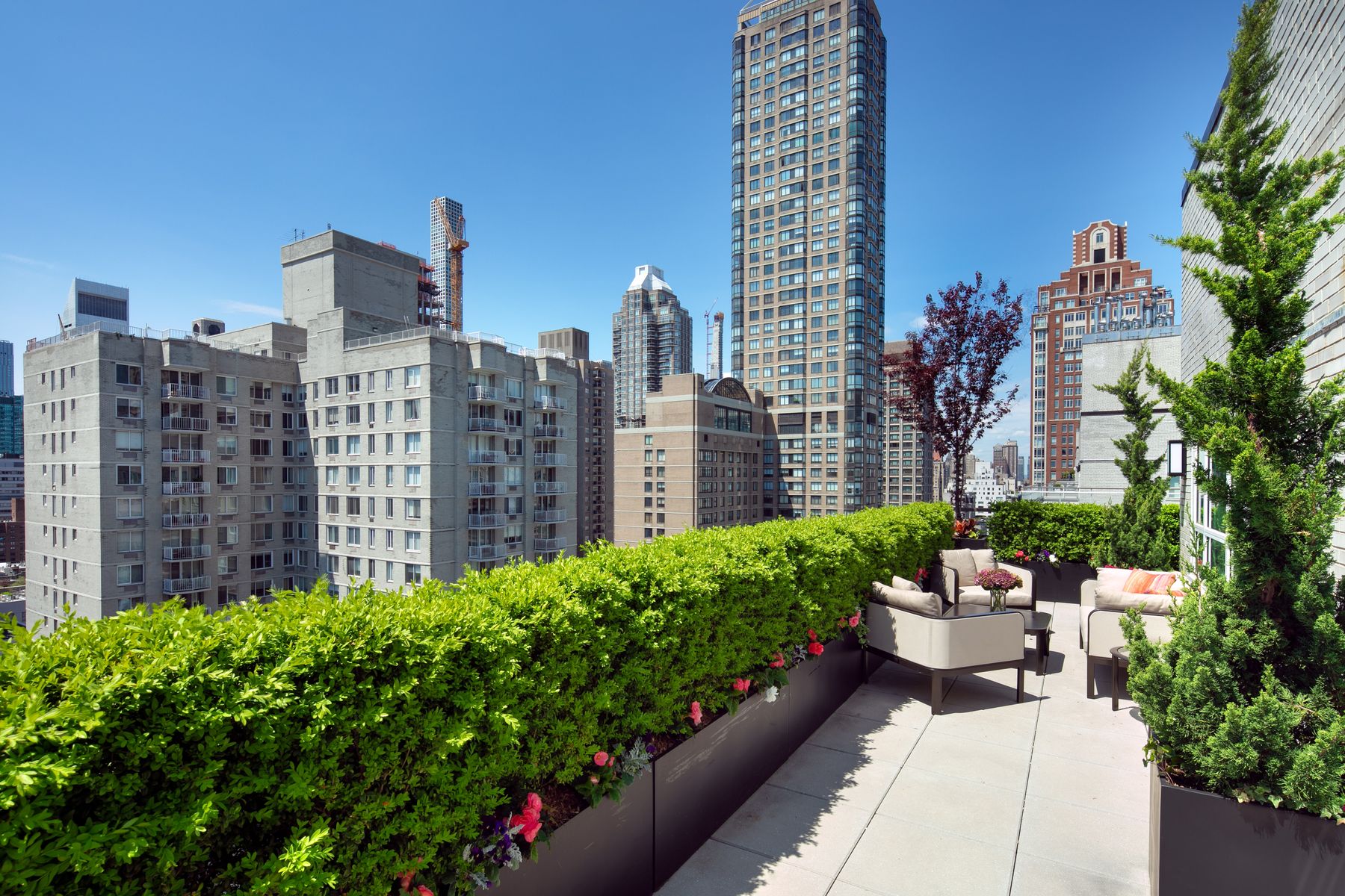 200 East 66th Street PH-E2101