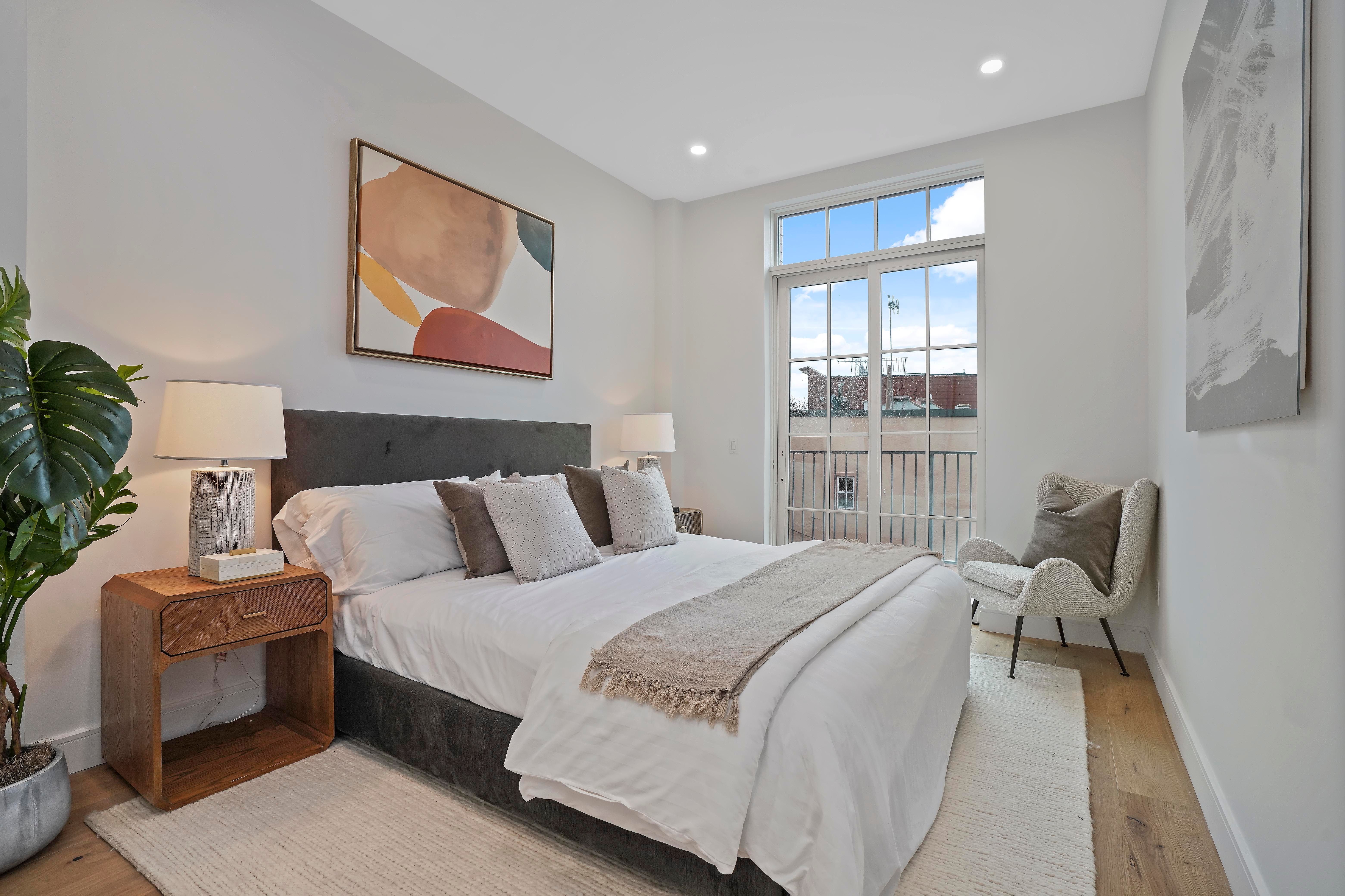 1712 10th Ave. 3b 