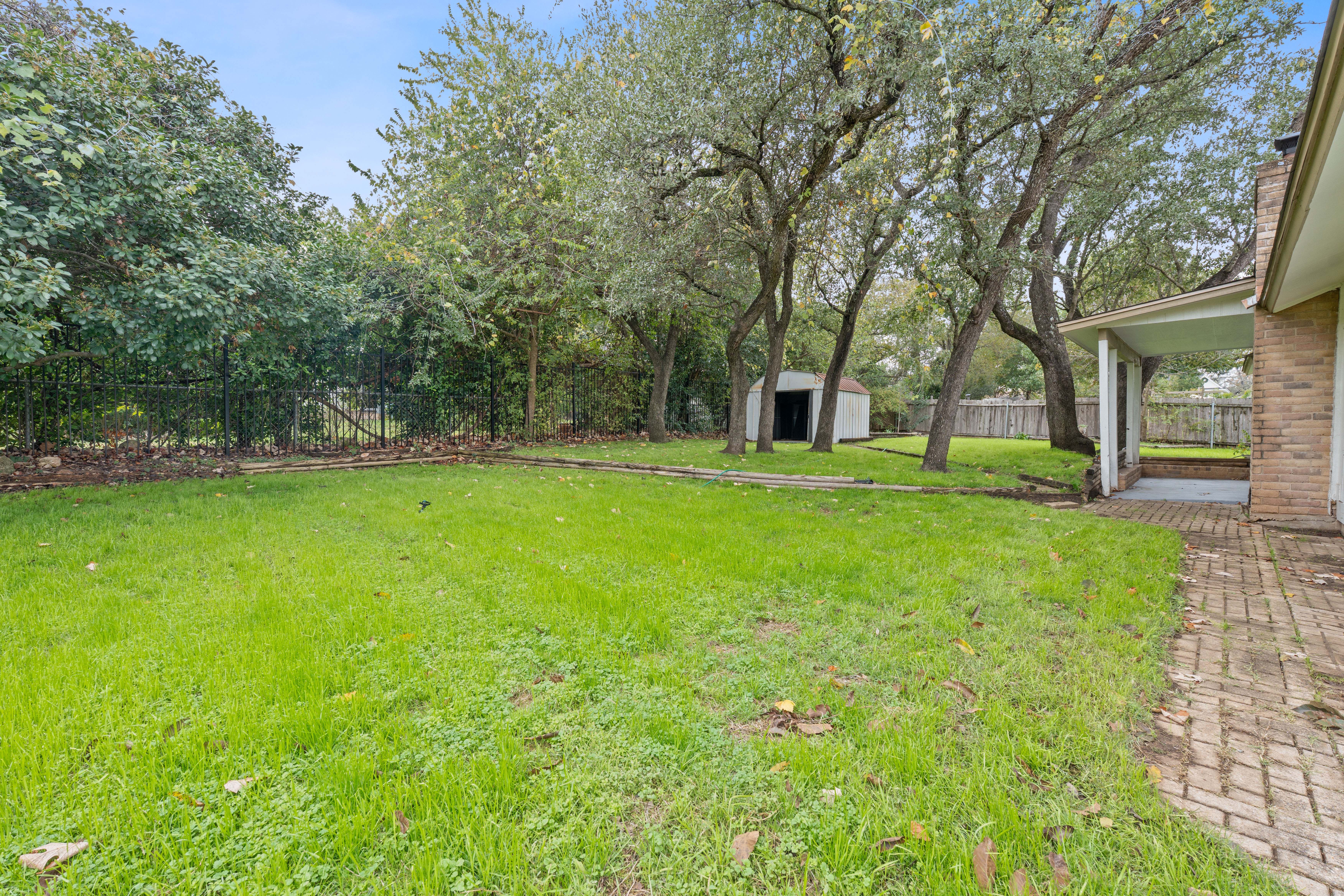 505 Meadowbrook Drive 