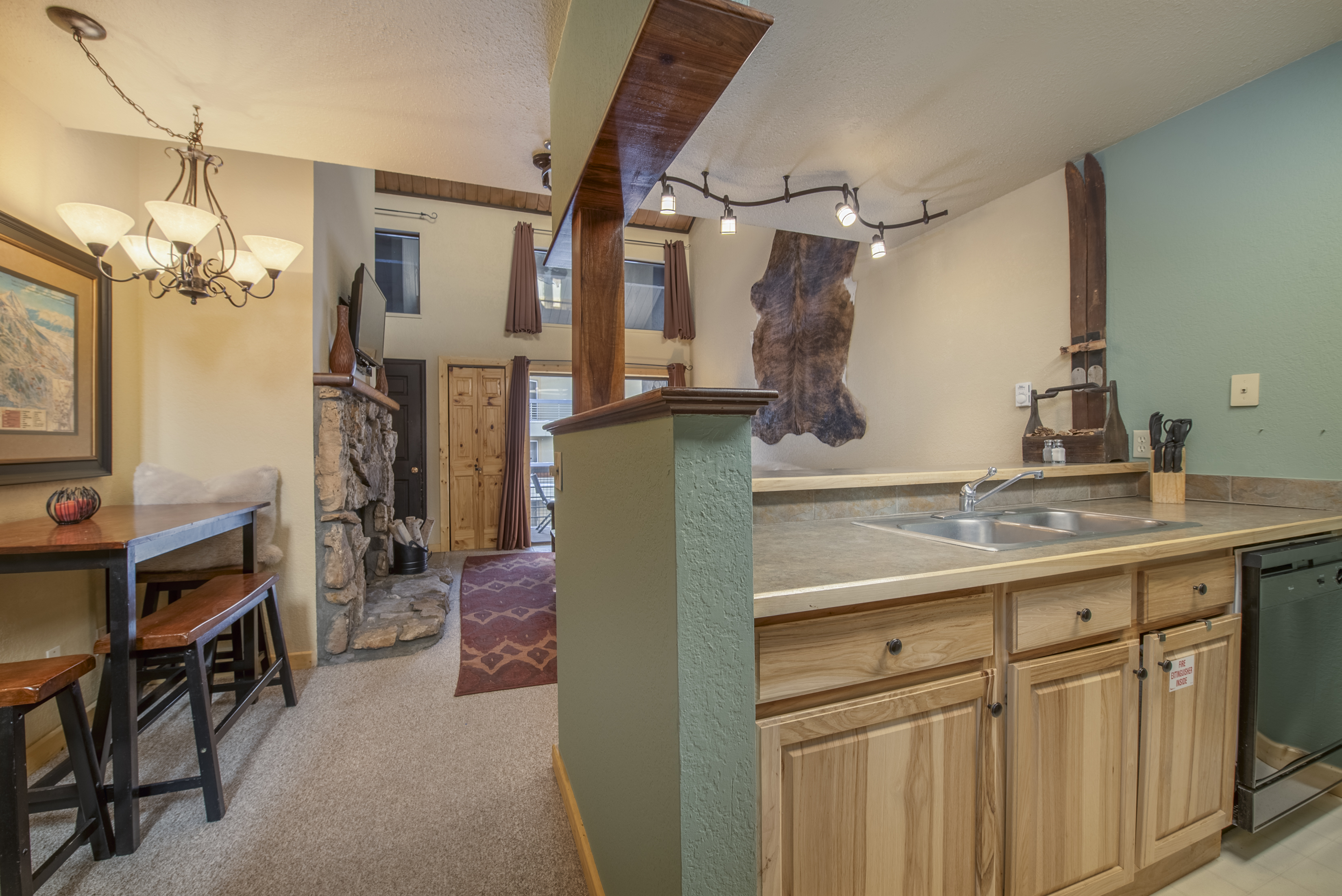 11 Emmons Road 428