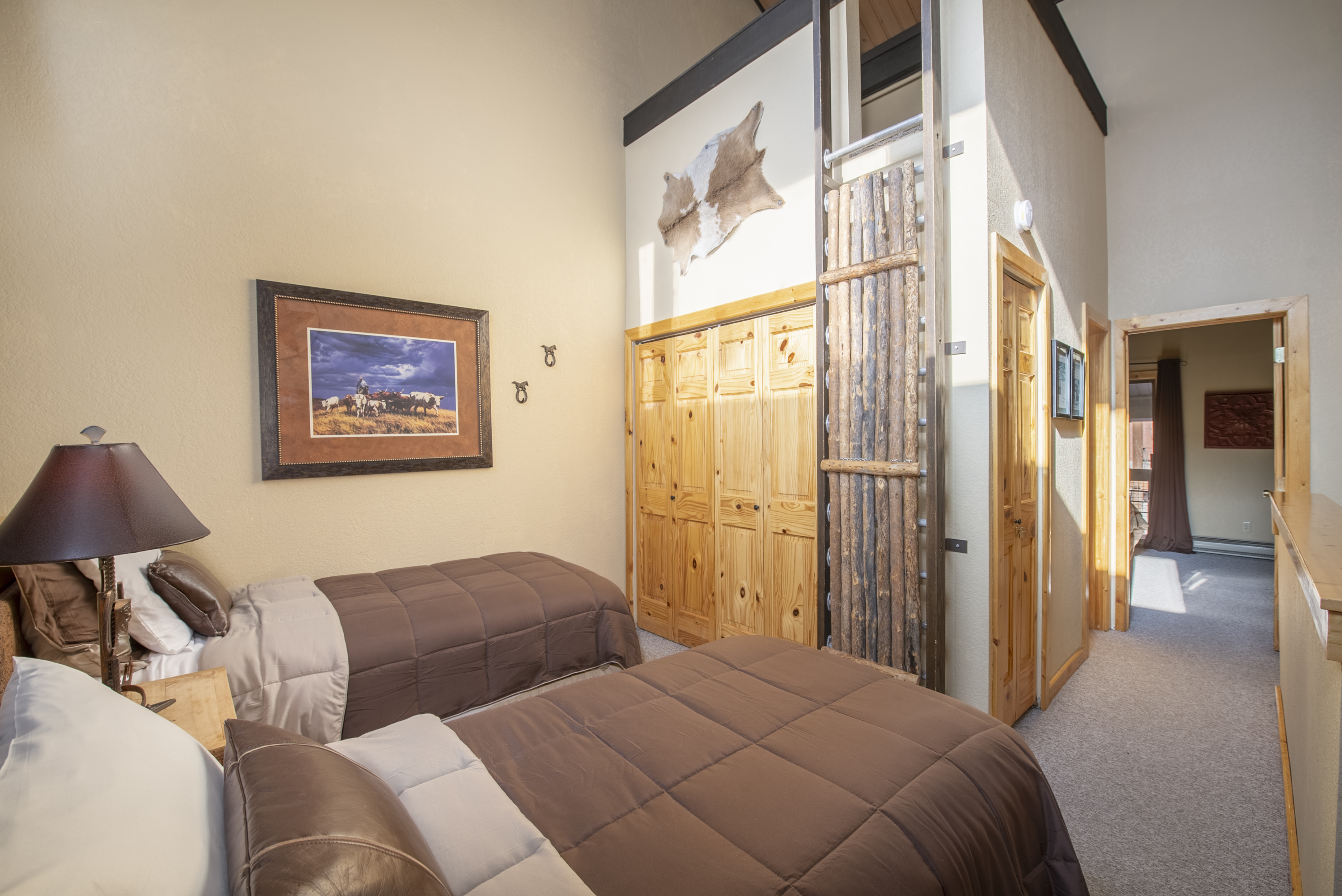 11 Emmons Road 428