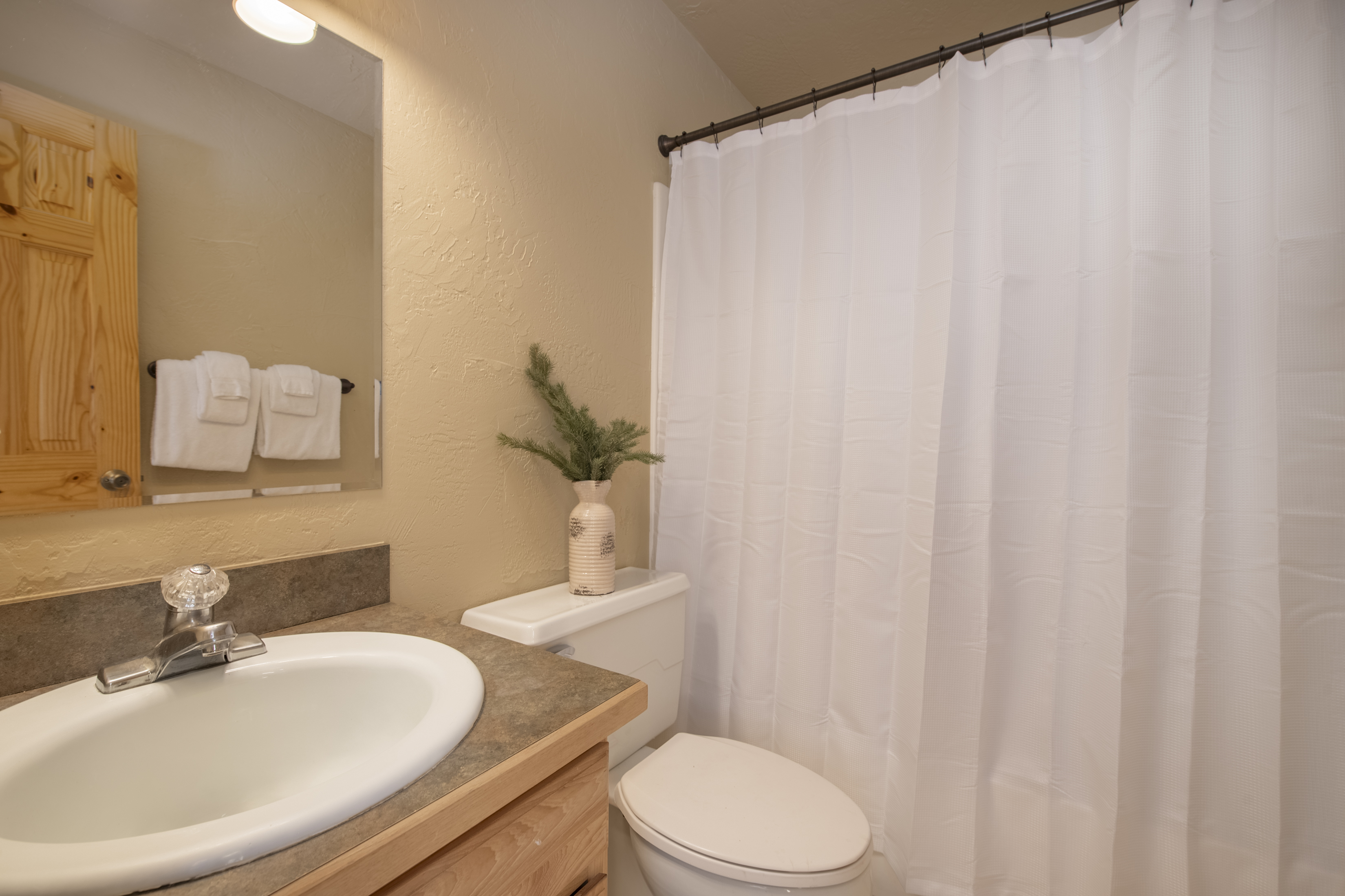11 Emmons Road 428