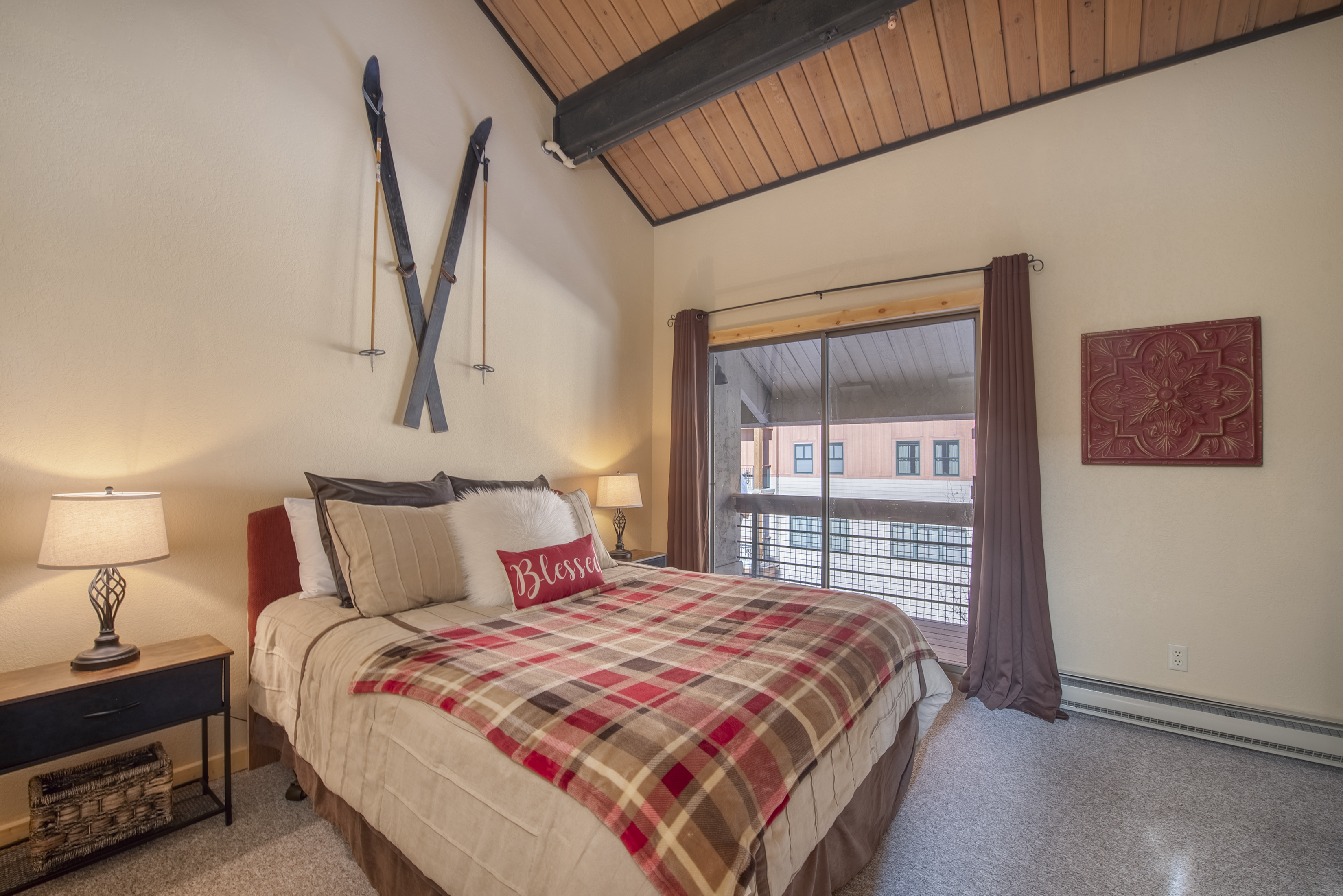 11 Emmons Road 428
