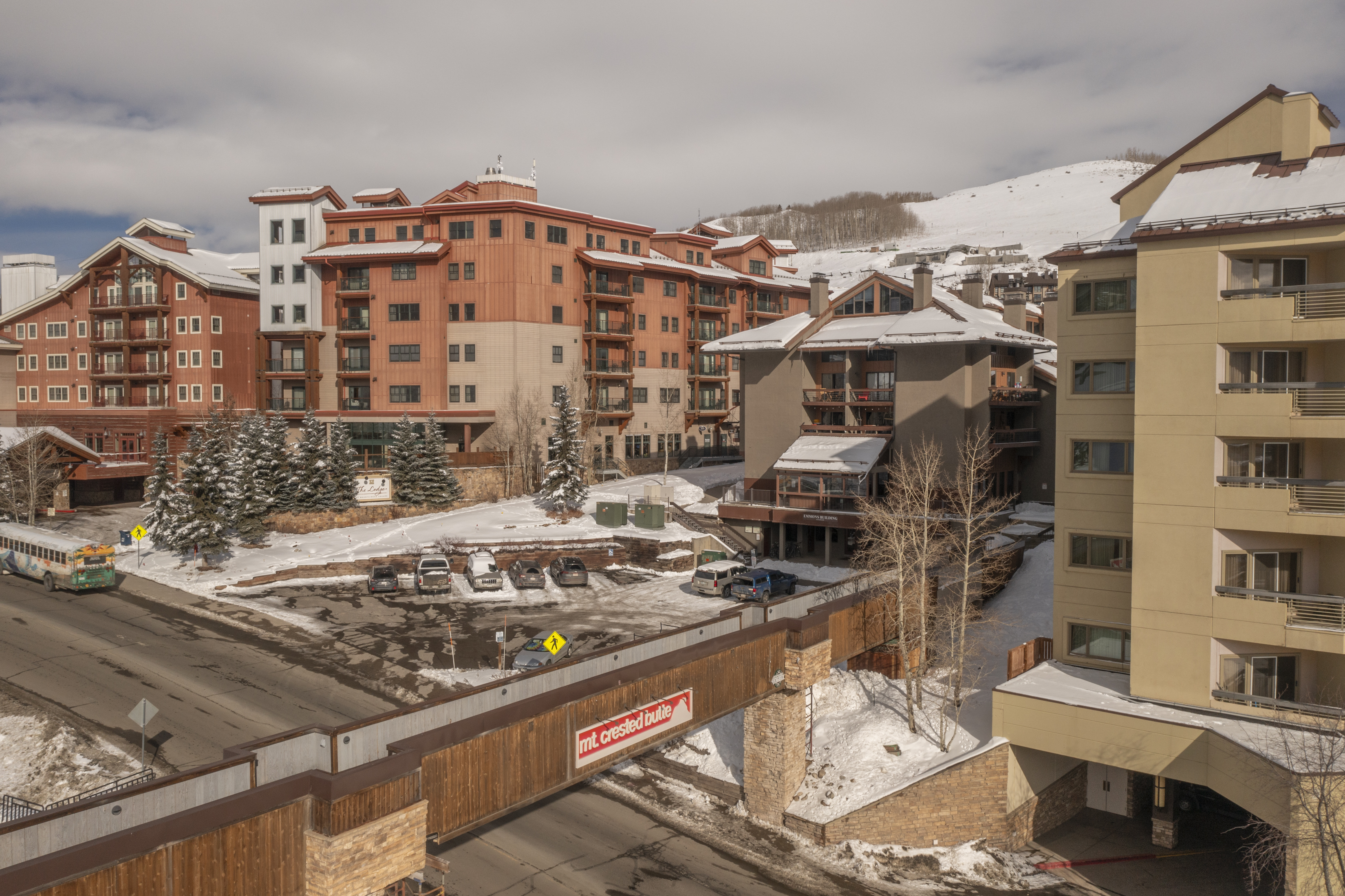 11 Emmons Road 428