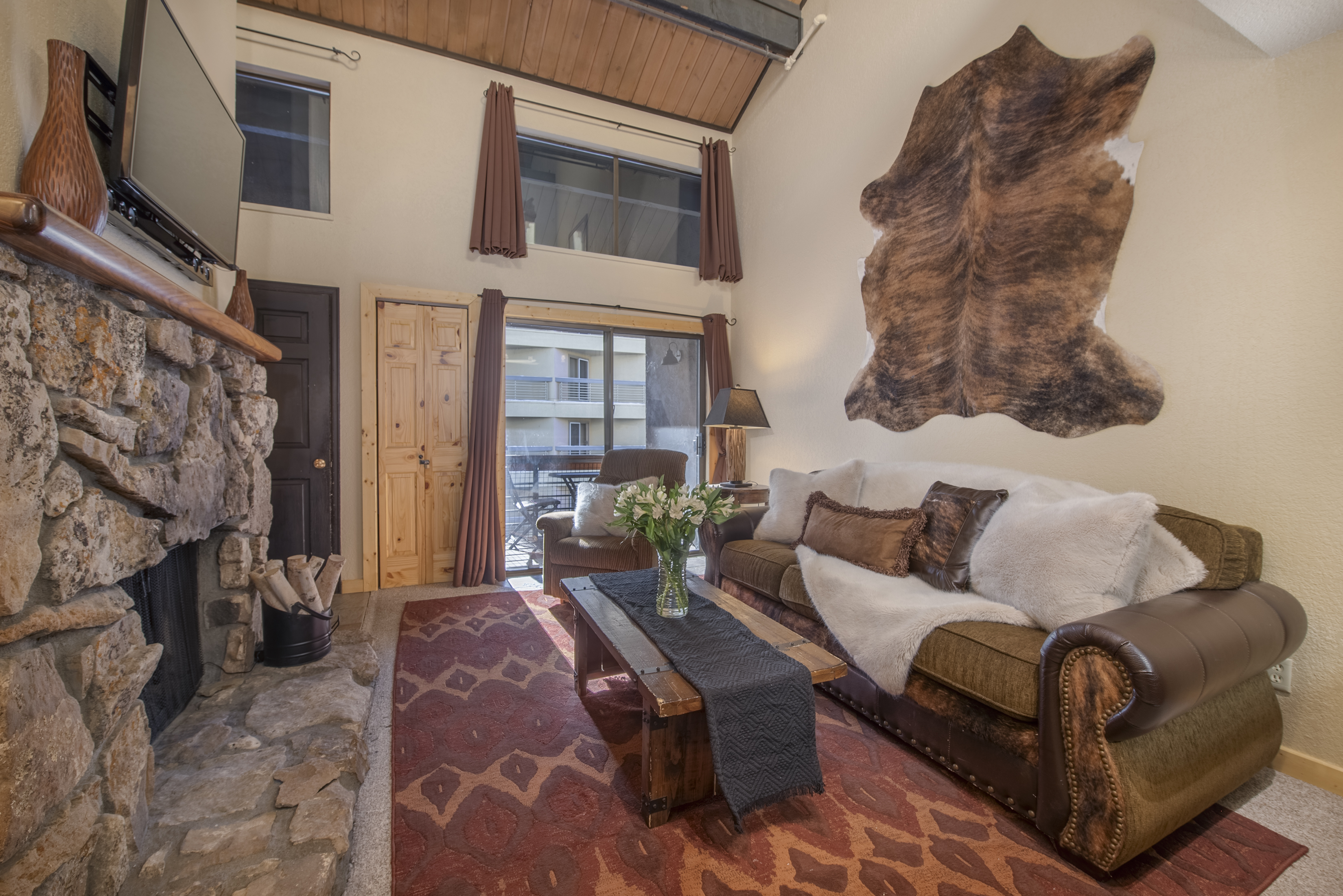 11 Emmons Road 428