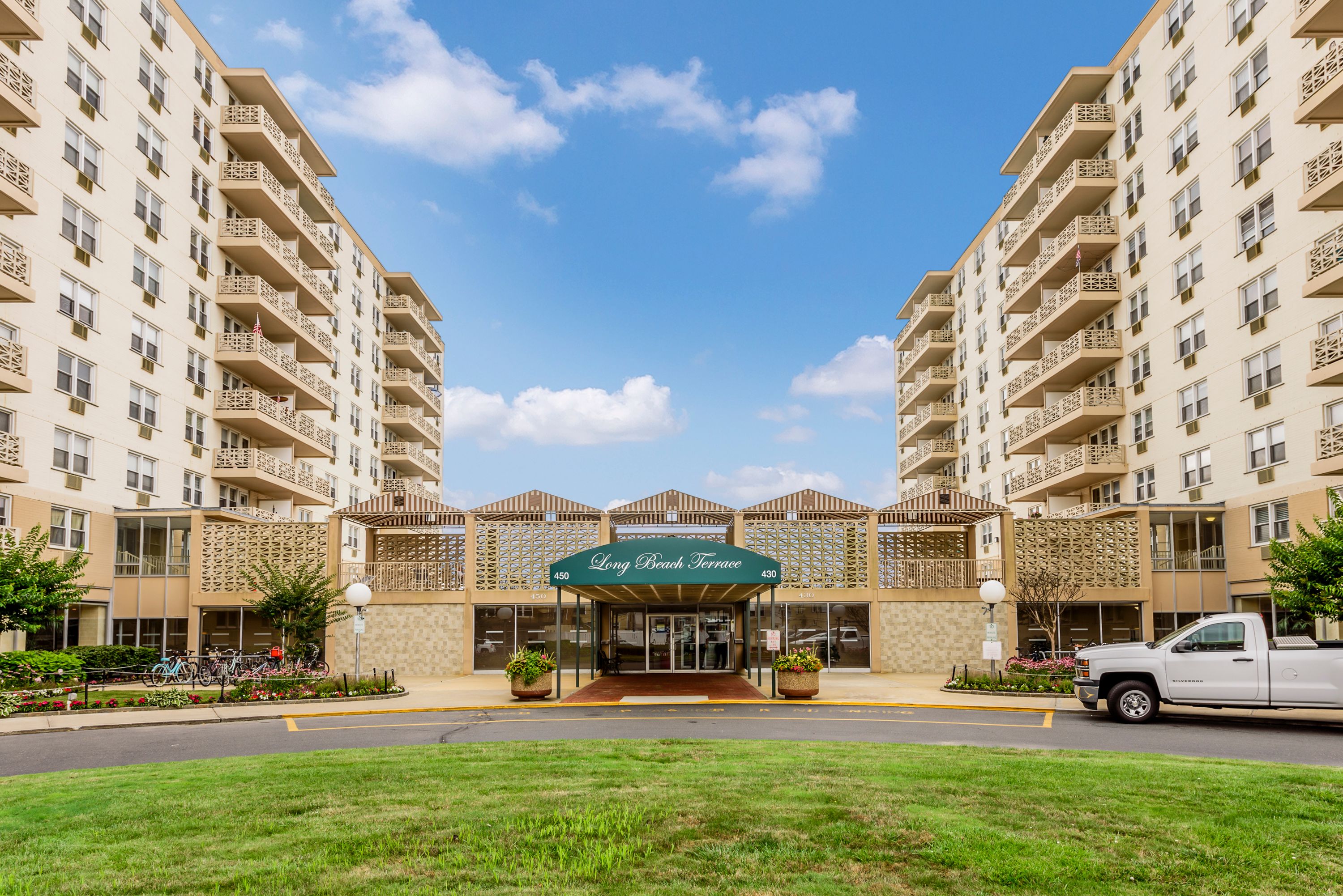 430 Shore Road Unit# 6D