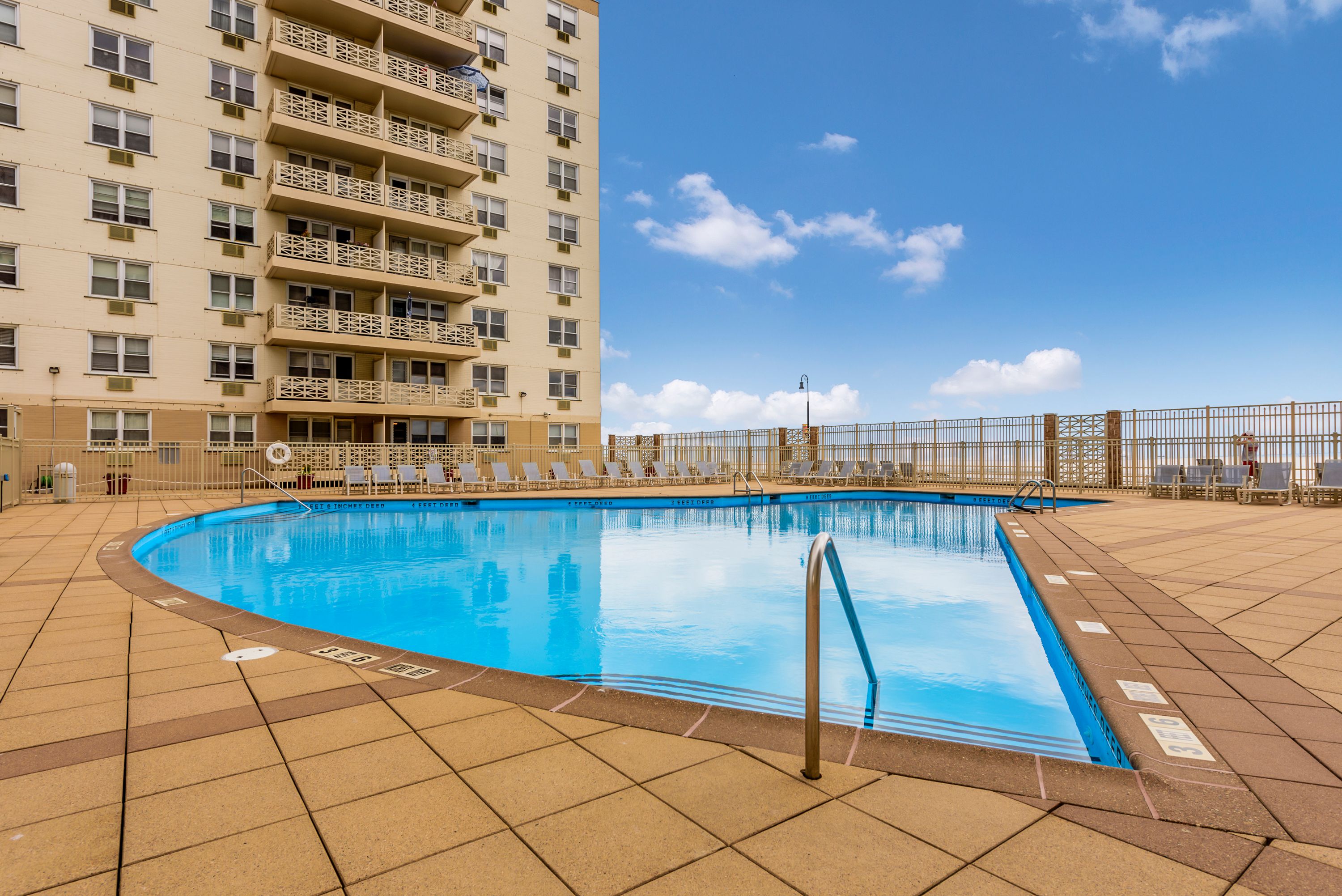430 Shore Road Unit# 6D