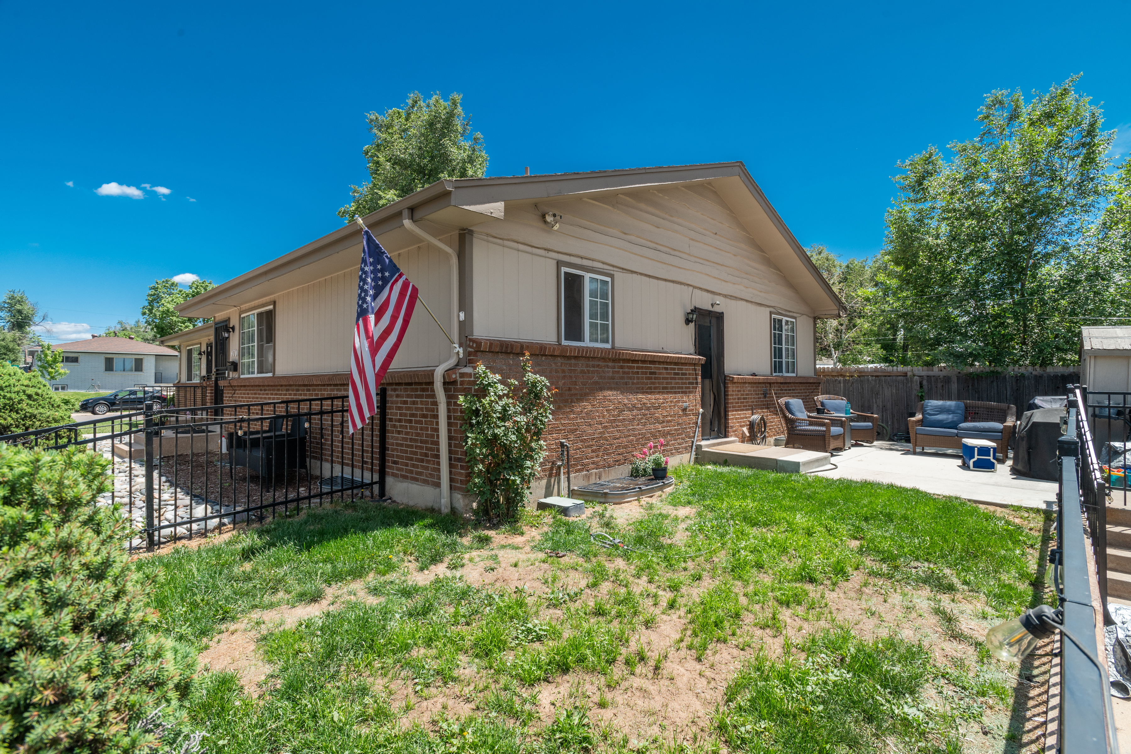 4701 & 4703 S Lincoln Street 