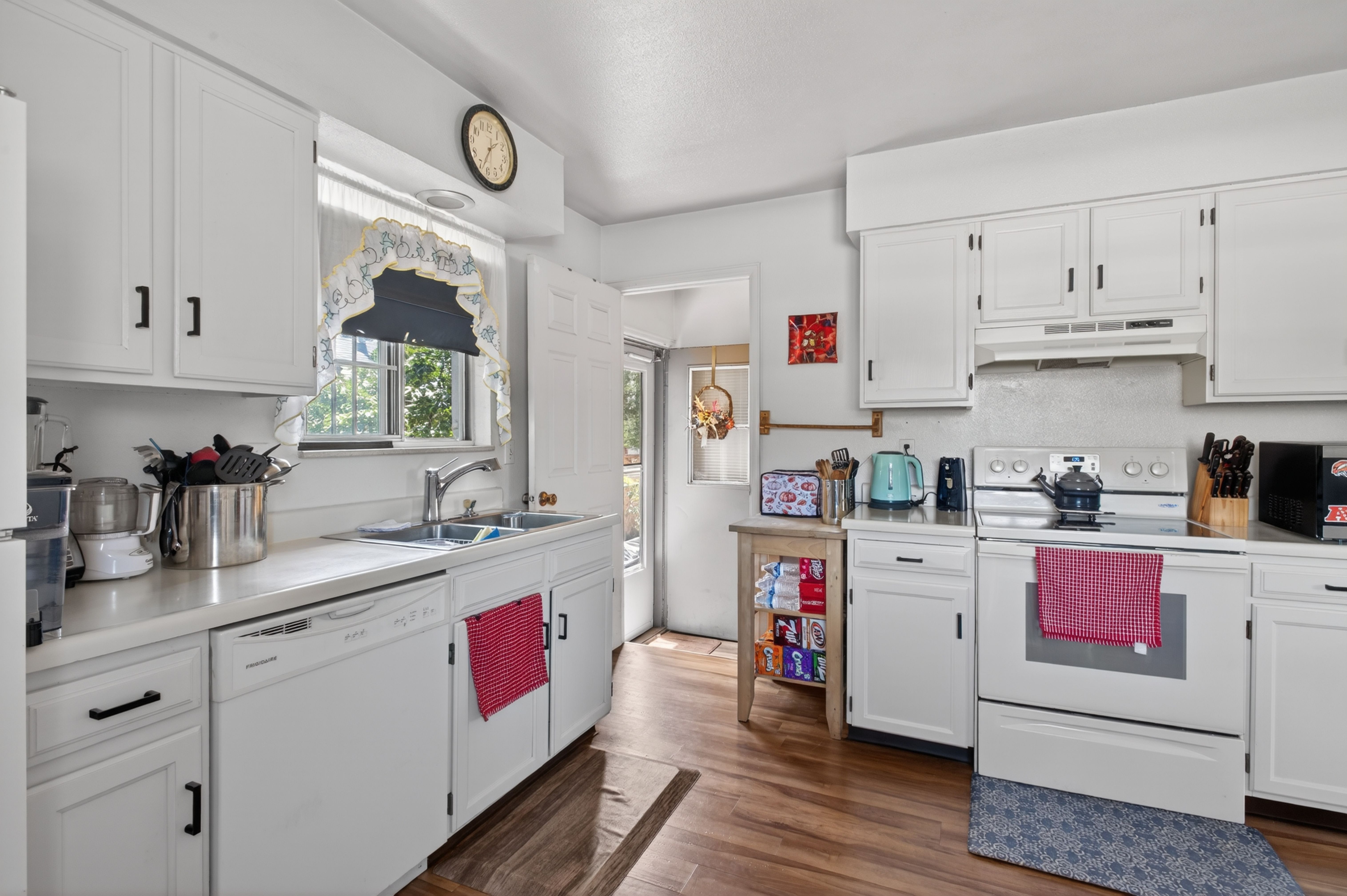 4701 & 4703 S Lincoln Street 