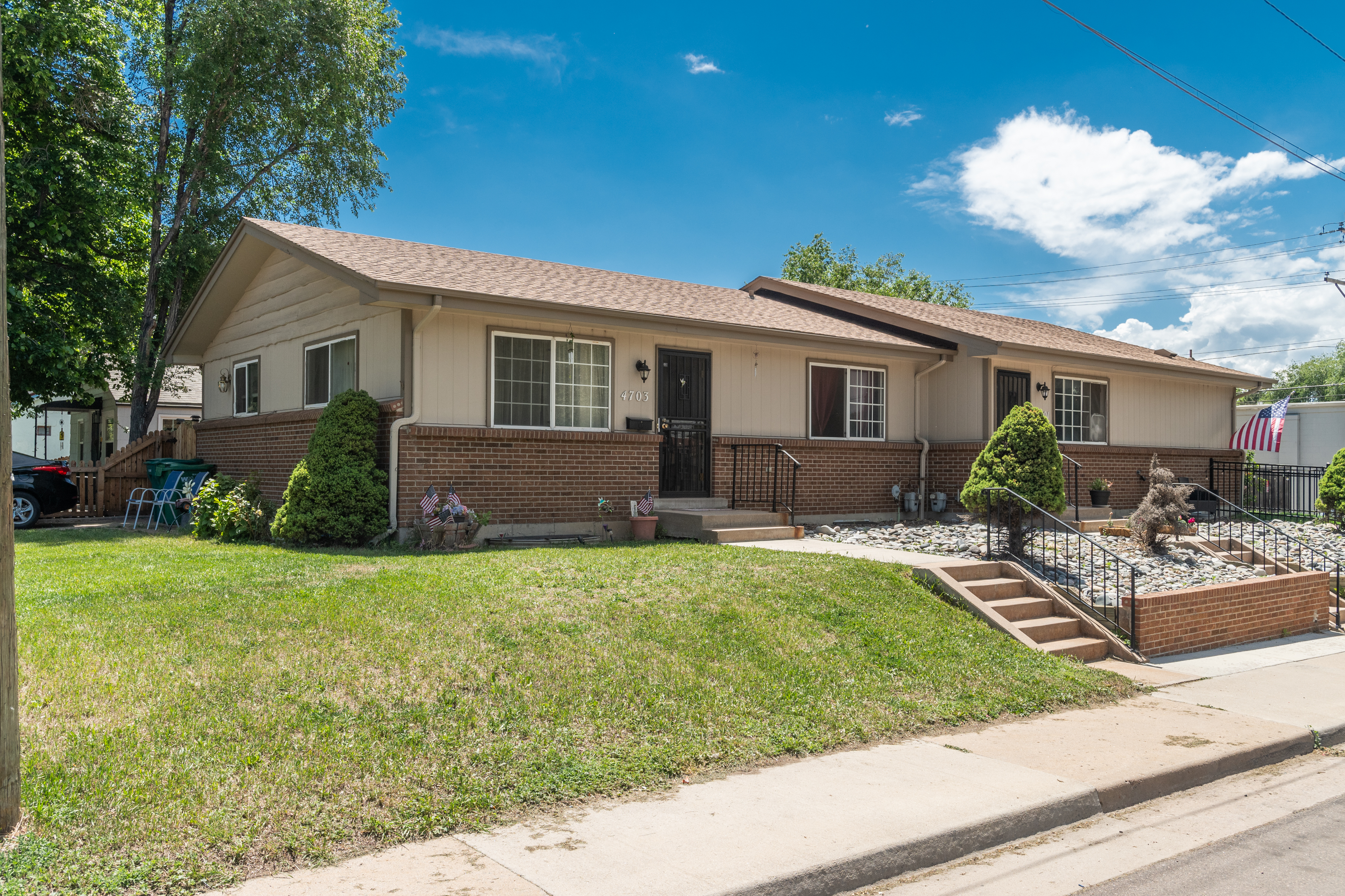 4701 & 4703 S Lincoln Street 