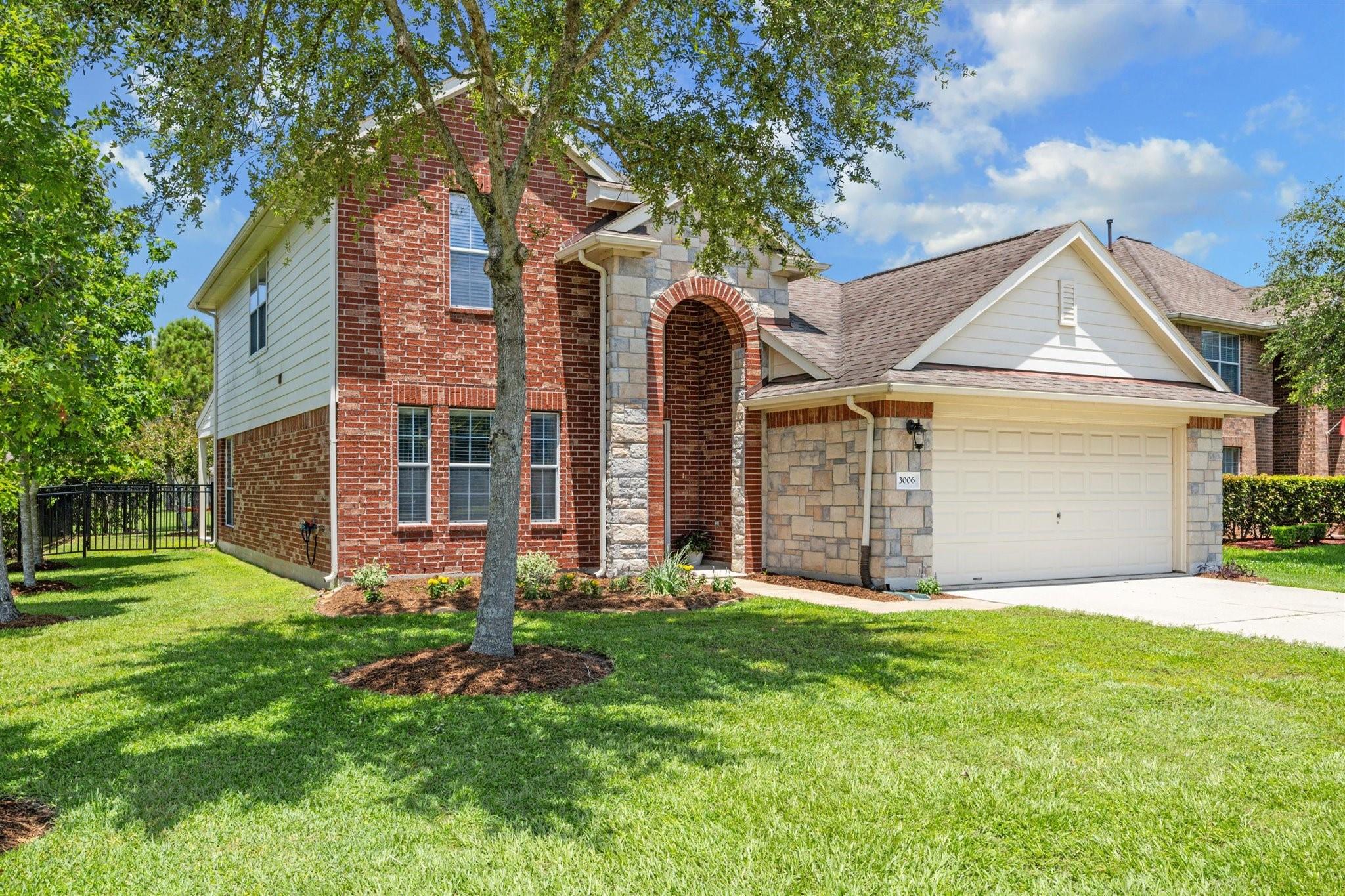 3006 Gardencrest Lane