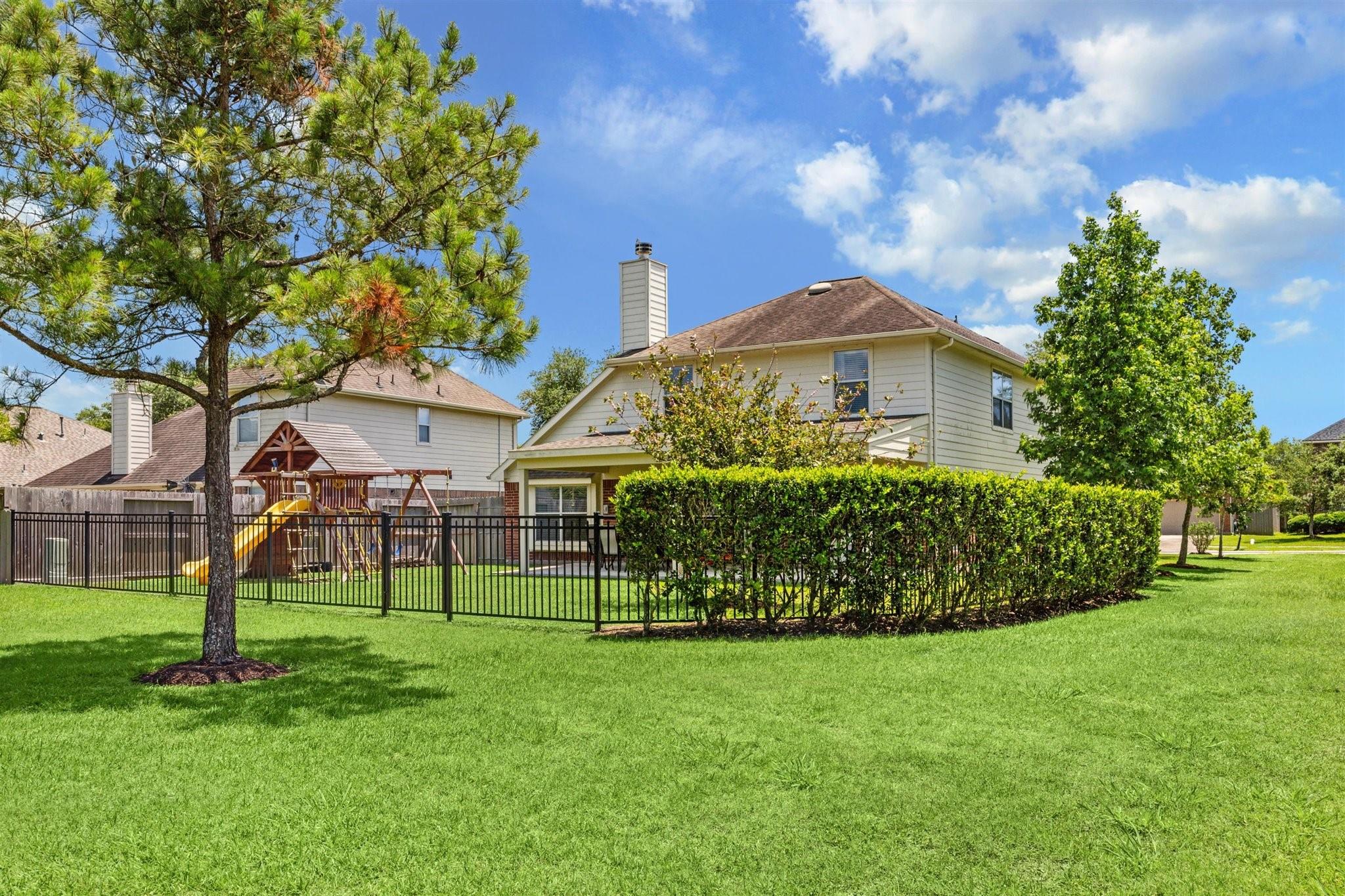 3006 Gardencrest Lane