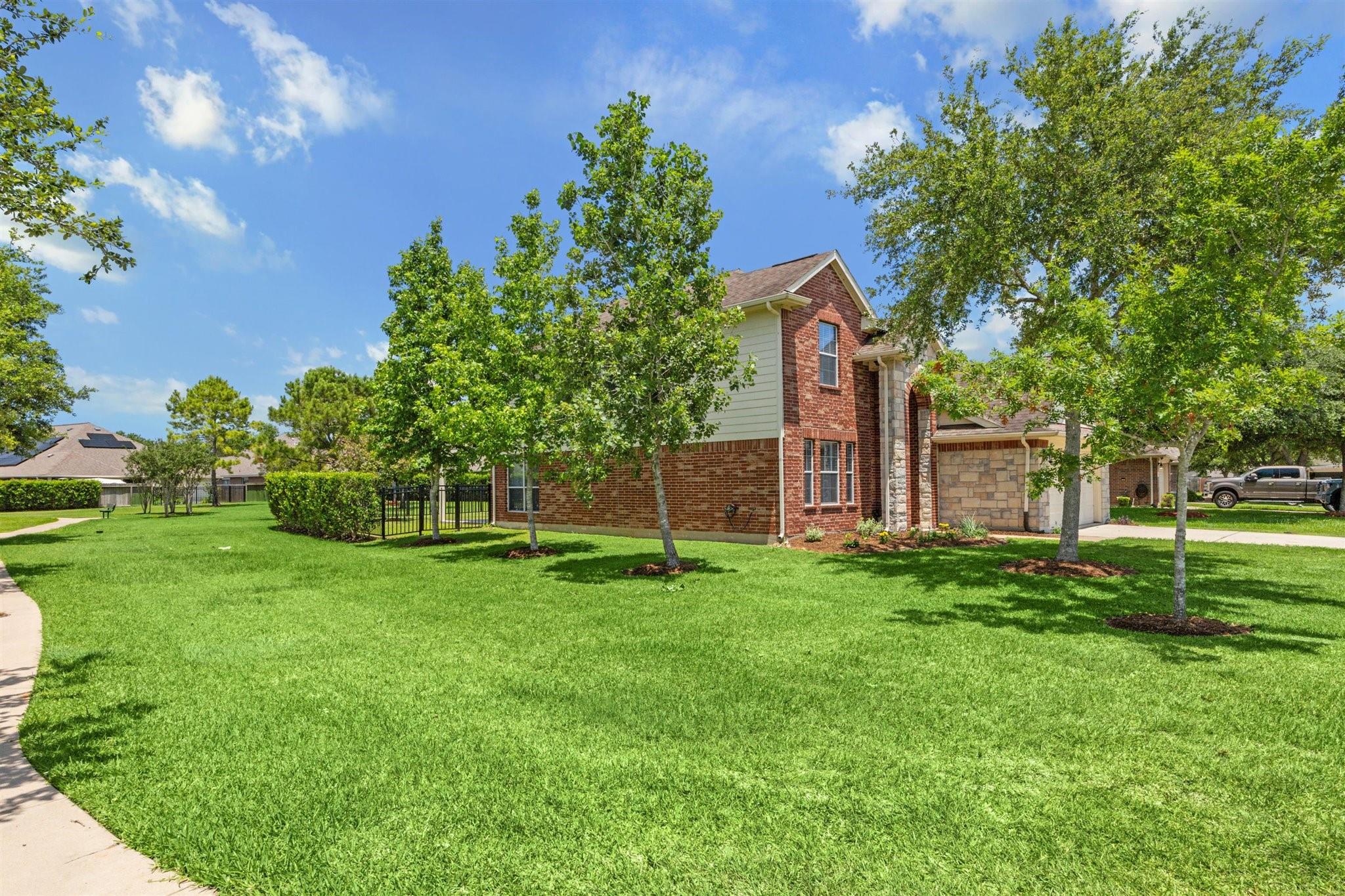 3006 Gardencrest Lane