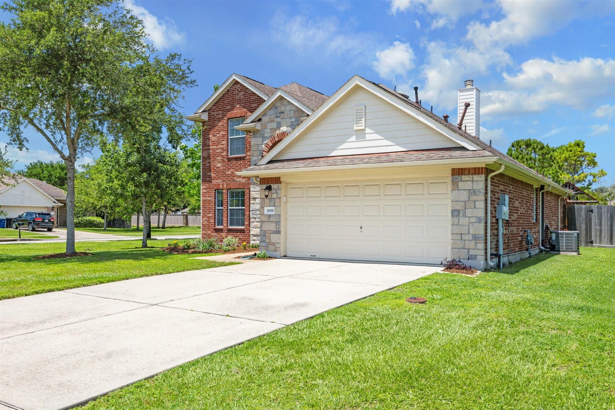 3006 Gardencrest Lane