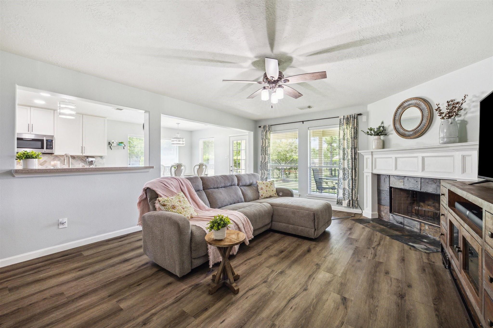 3006 Gardencrest Lane