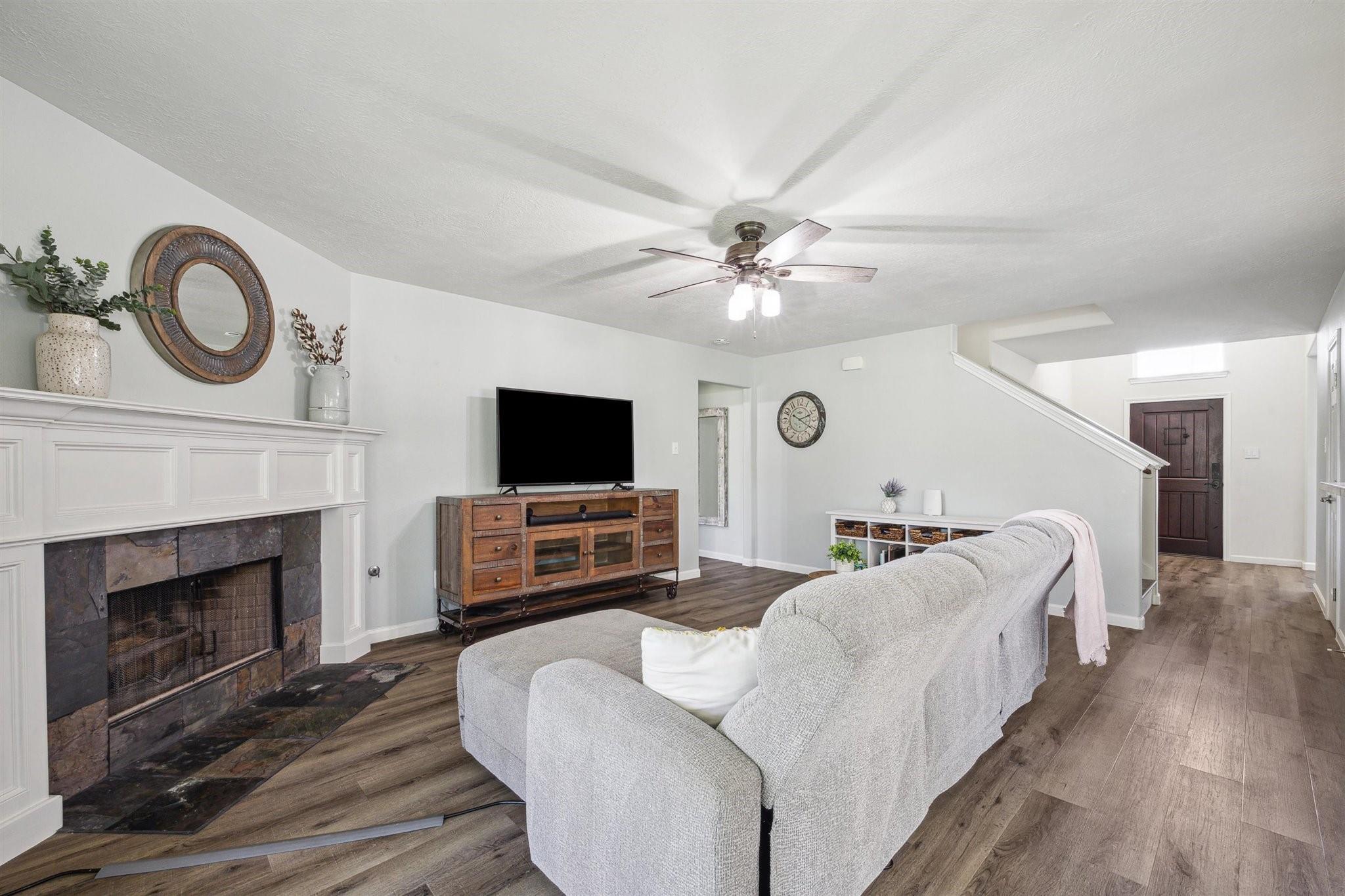 3006 Gardencrest Lane