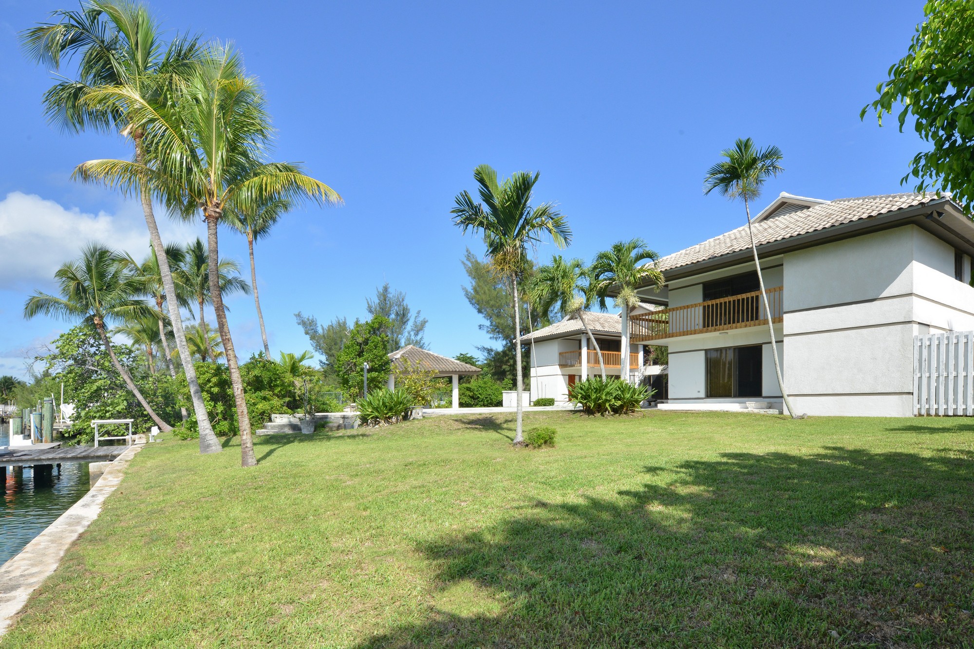 Edgewater House Lyford Cay