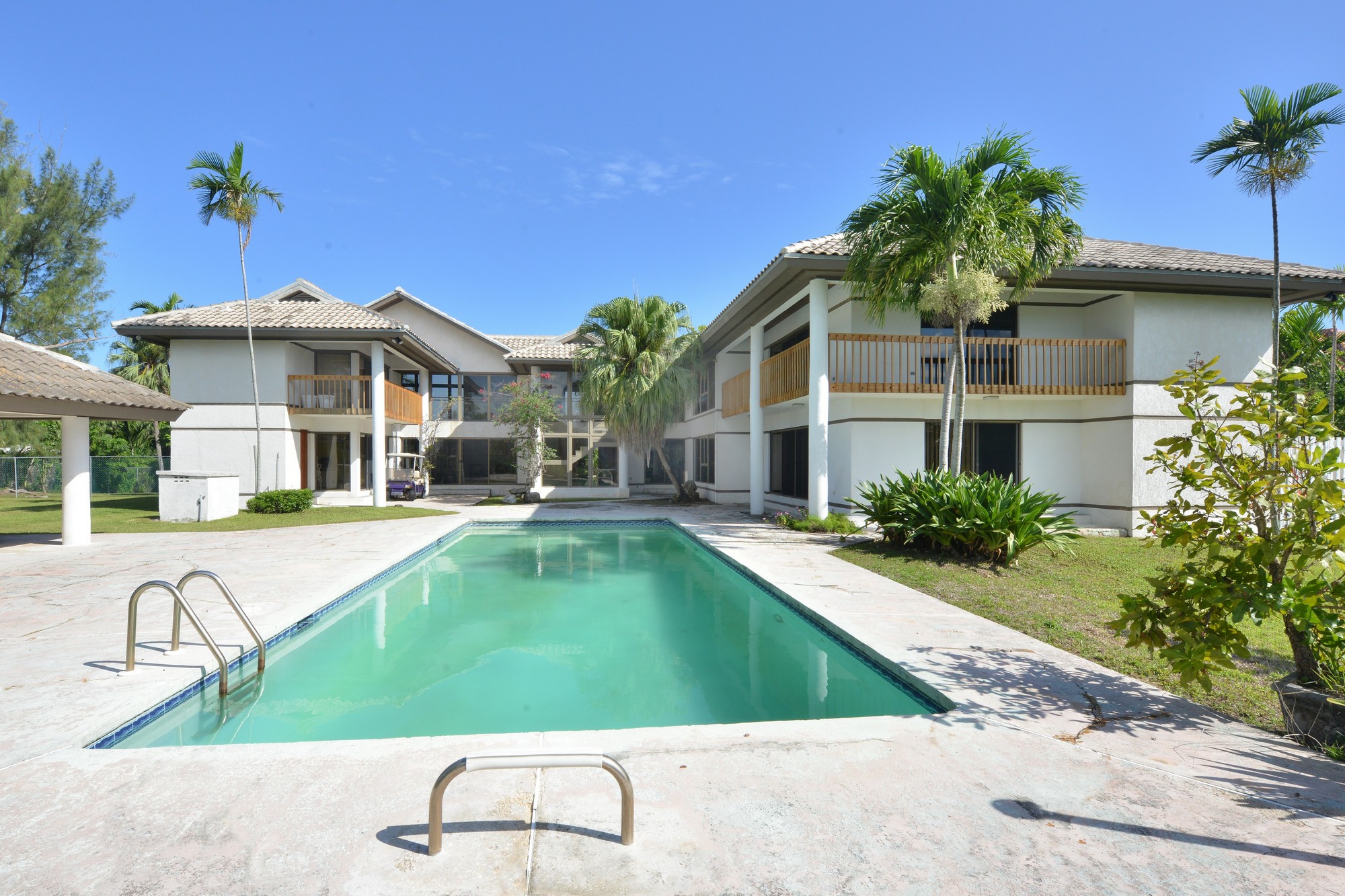 Edgewater House Lyford Cay