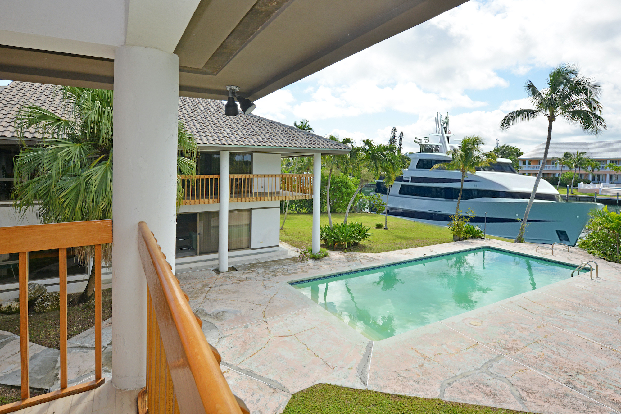 Edgewater House Lyford Cay