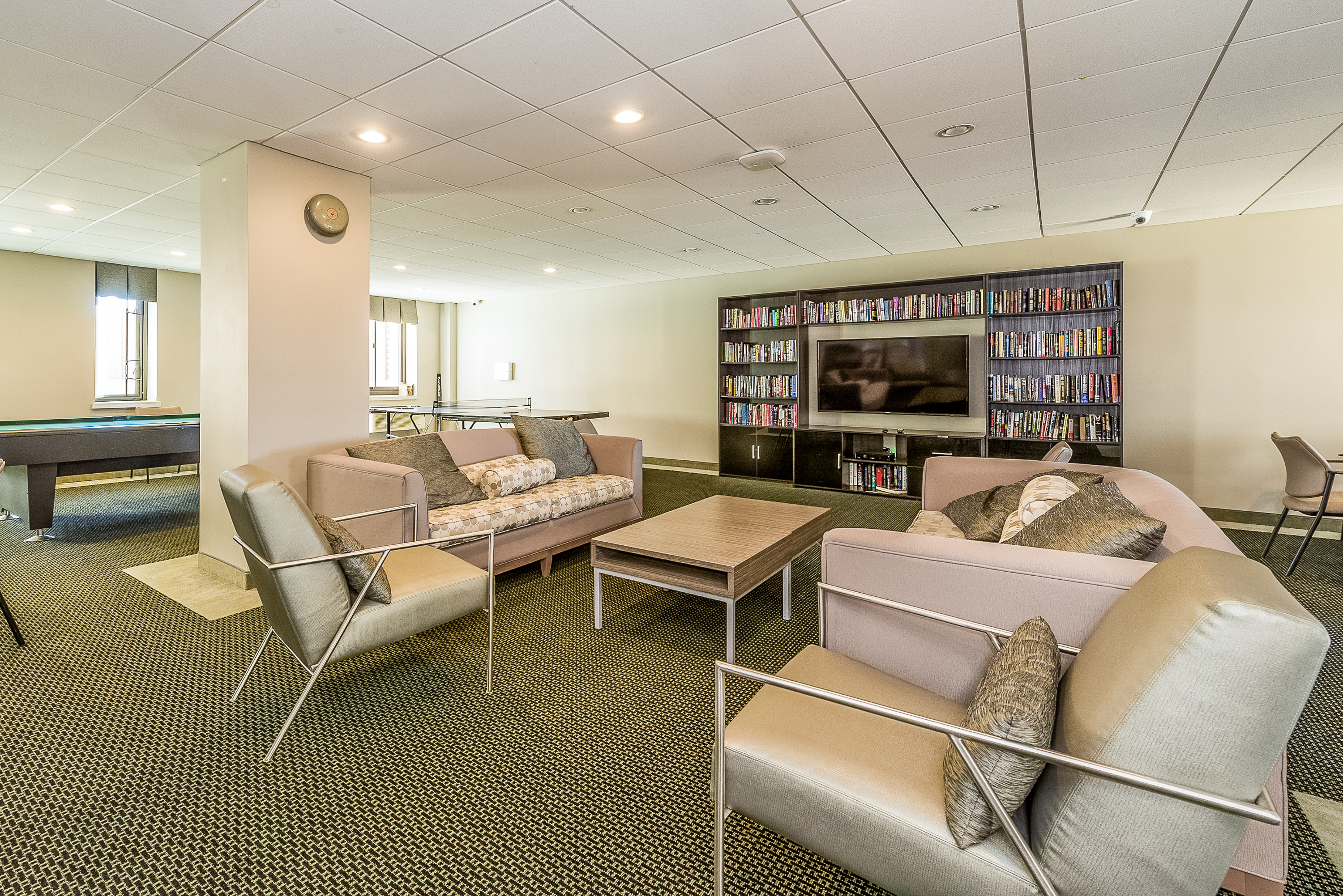 100 W Broadway Unit# 2B