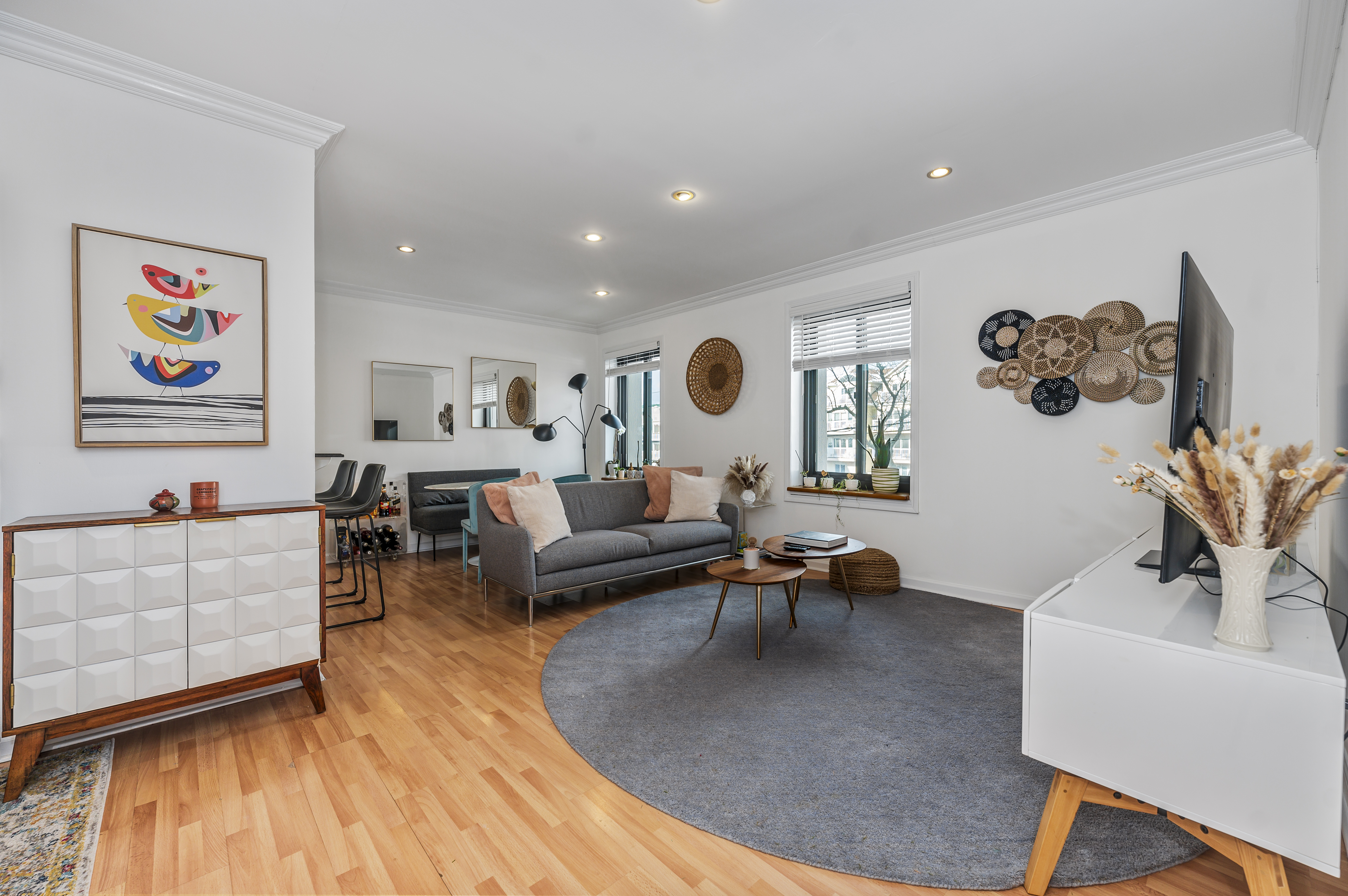 100 W Broadway Unit# 2B