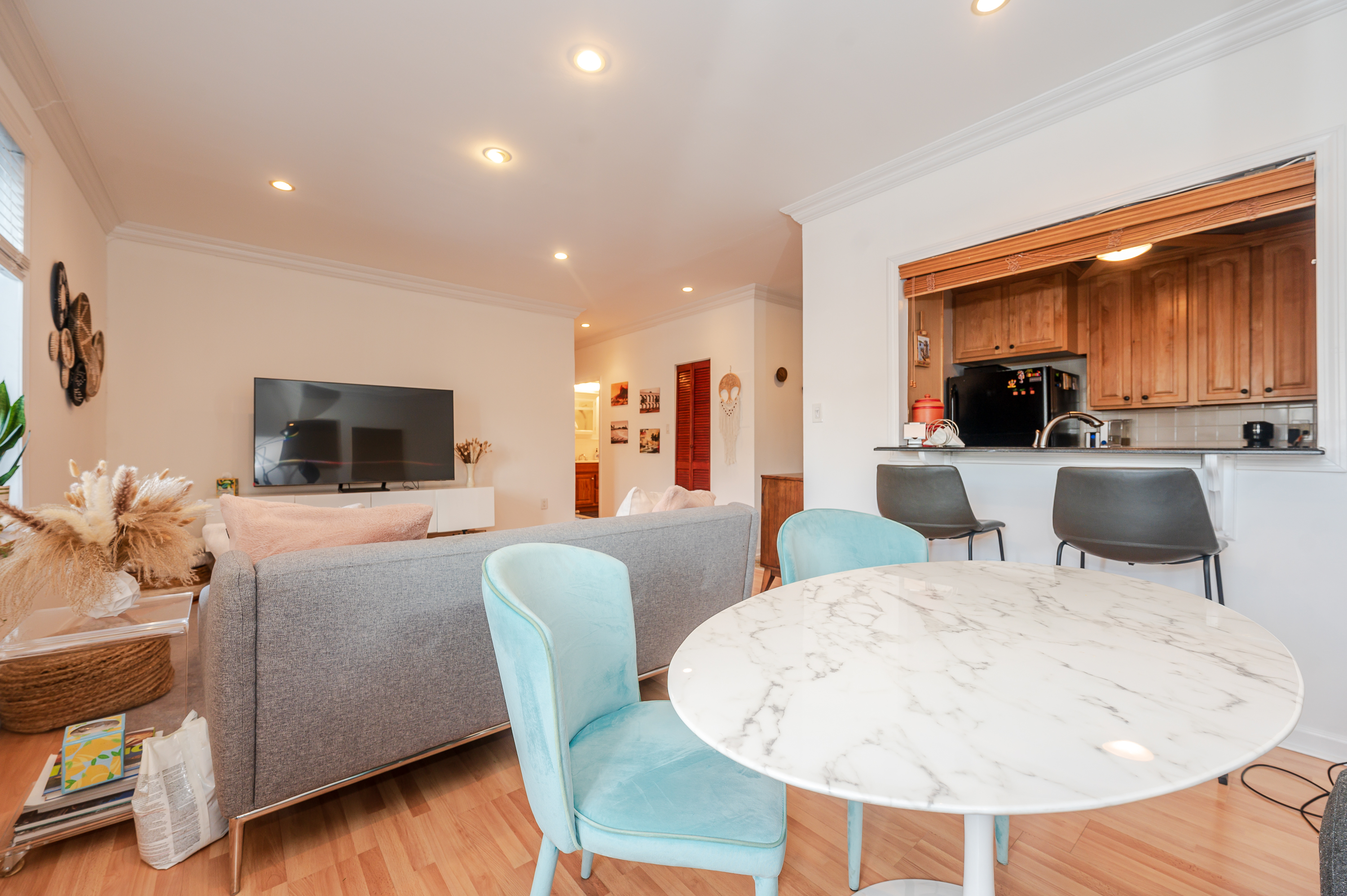 100 W Broadway Unit# 2B