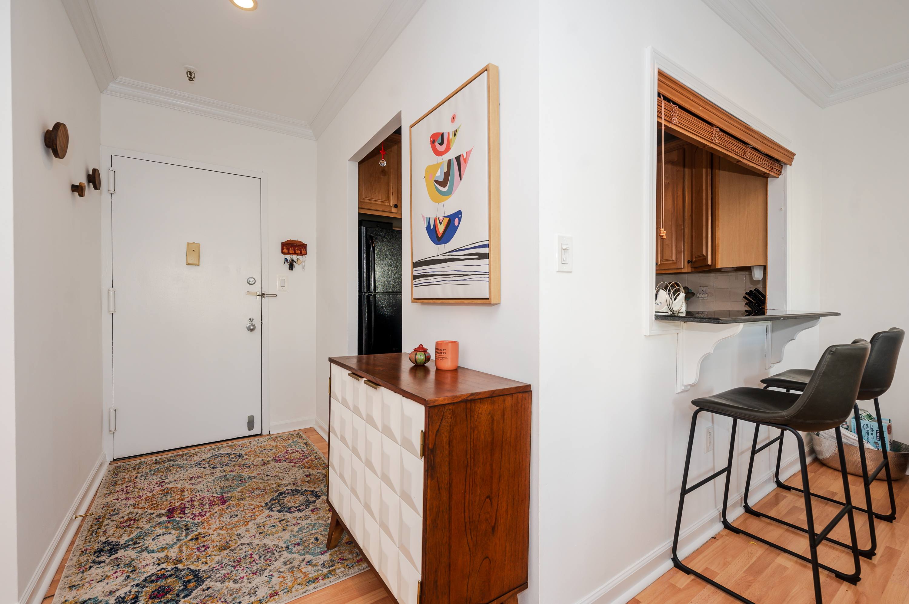 100 W Broadway Unit# 2B