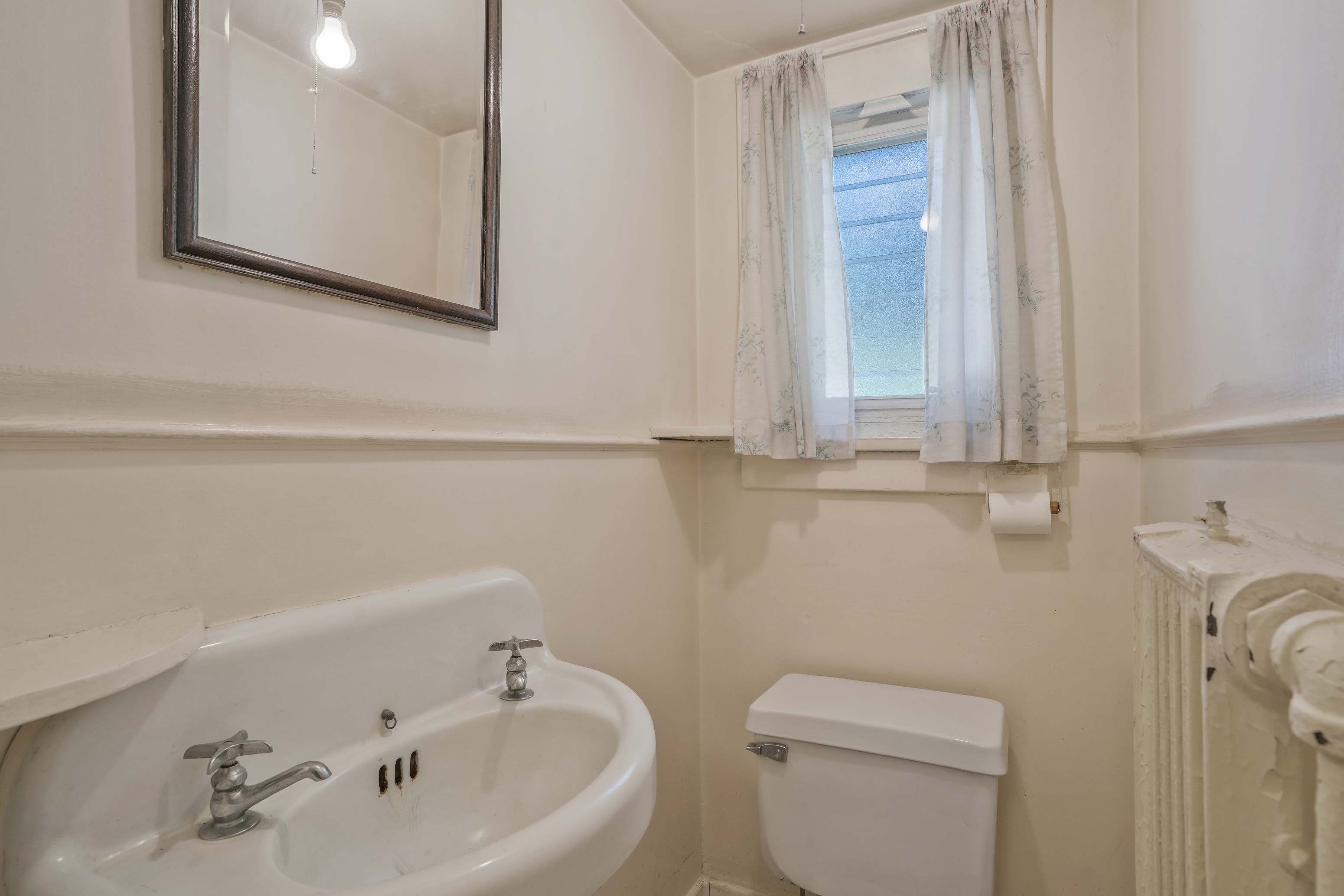 718 Jefferson Avenue