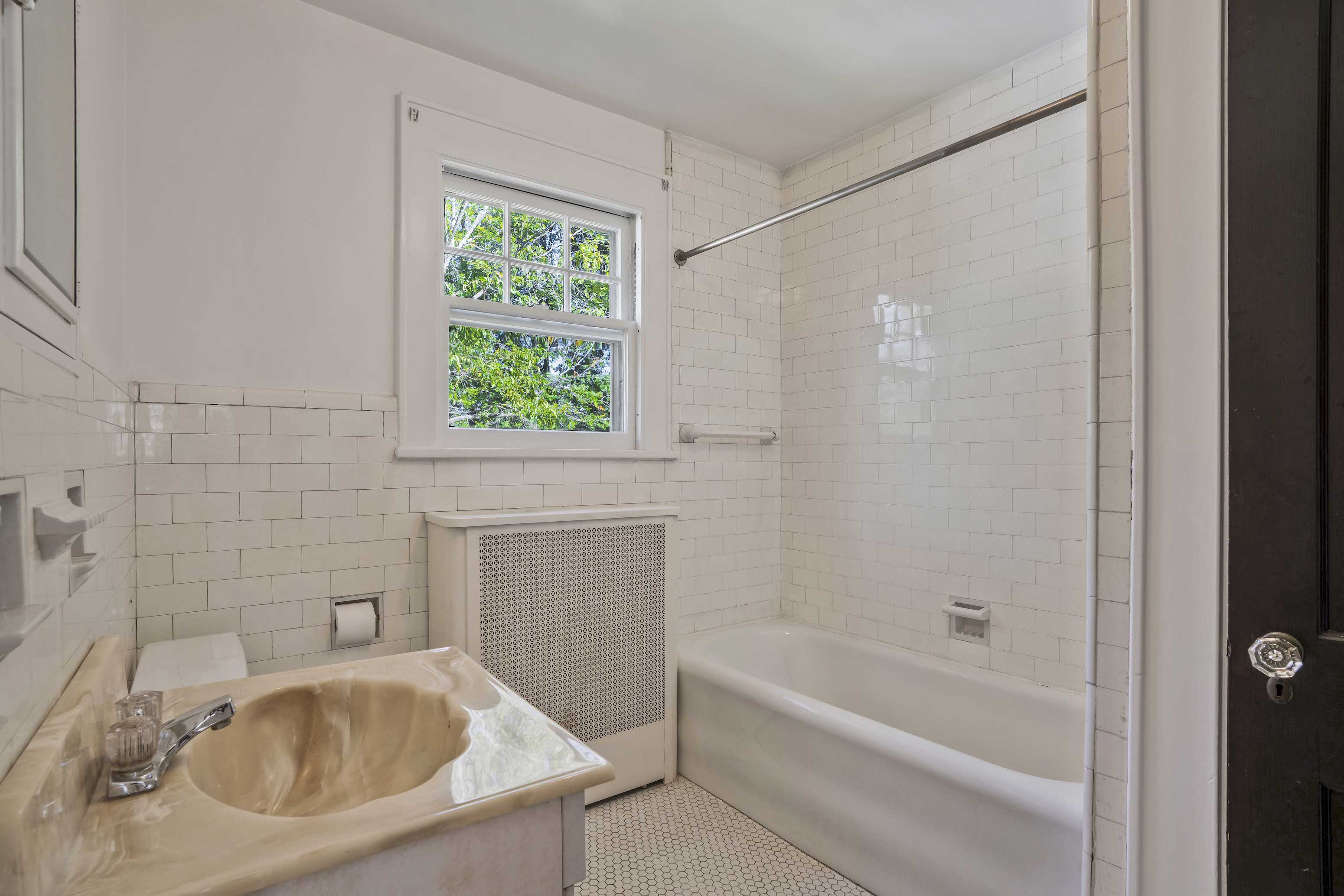 718 Jefferson Avenue