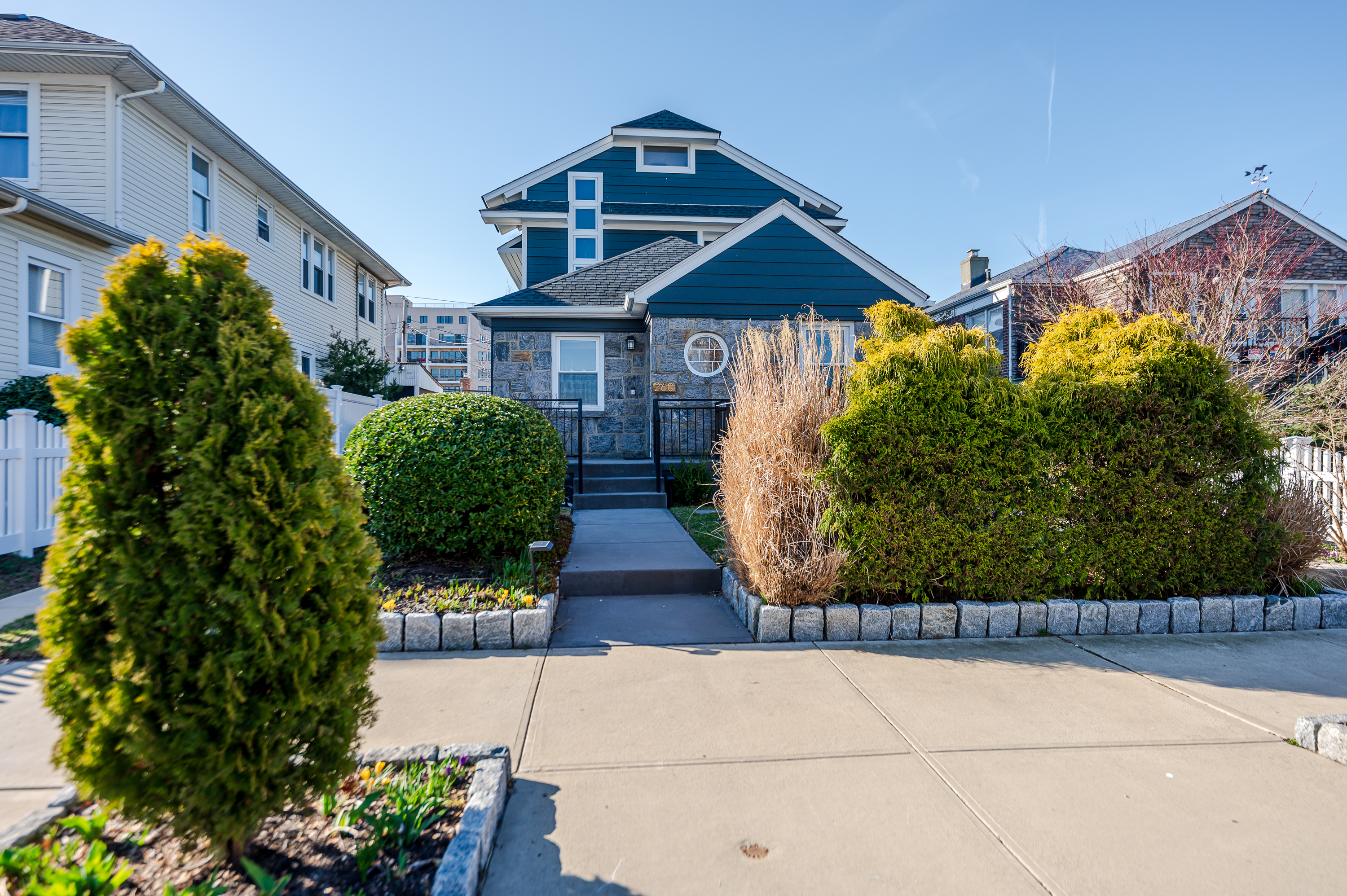 260 W Market Street 