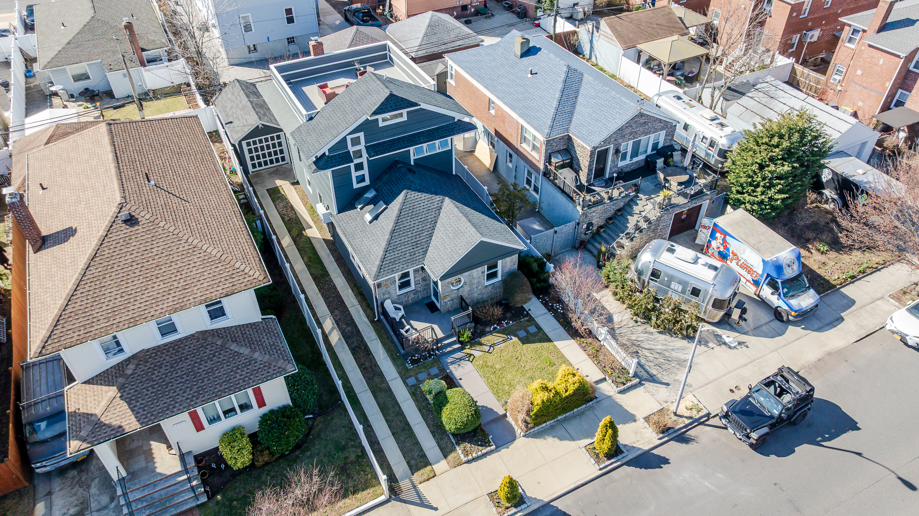 260 W Market Street 