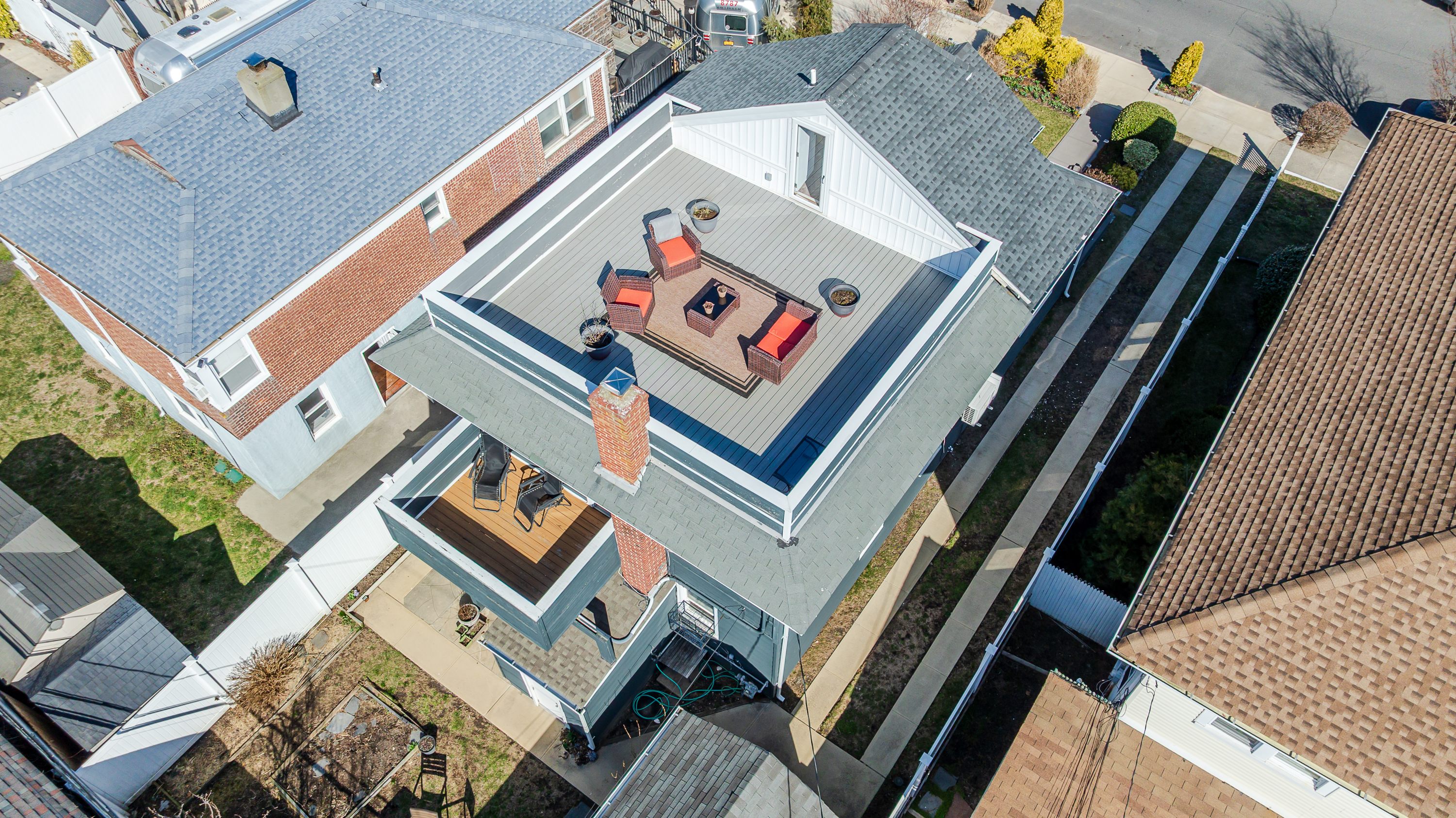 260 W Market Street 