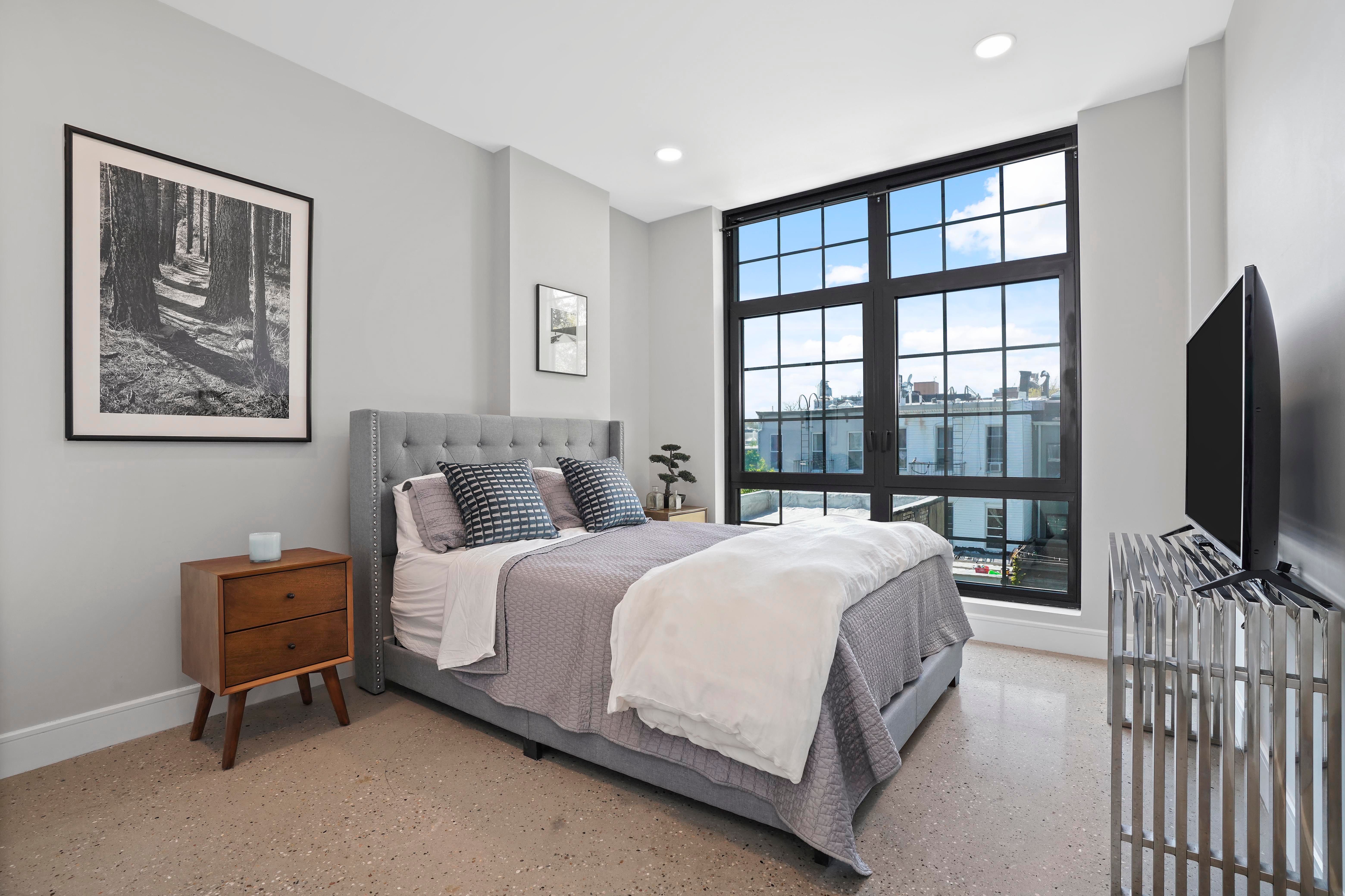 23 Bleecker St. 3-e 