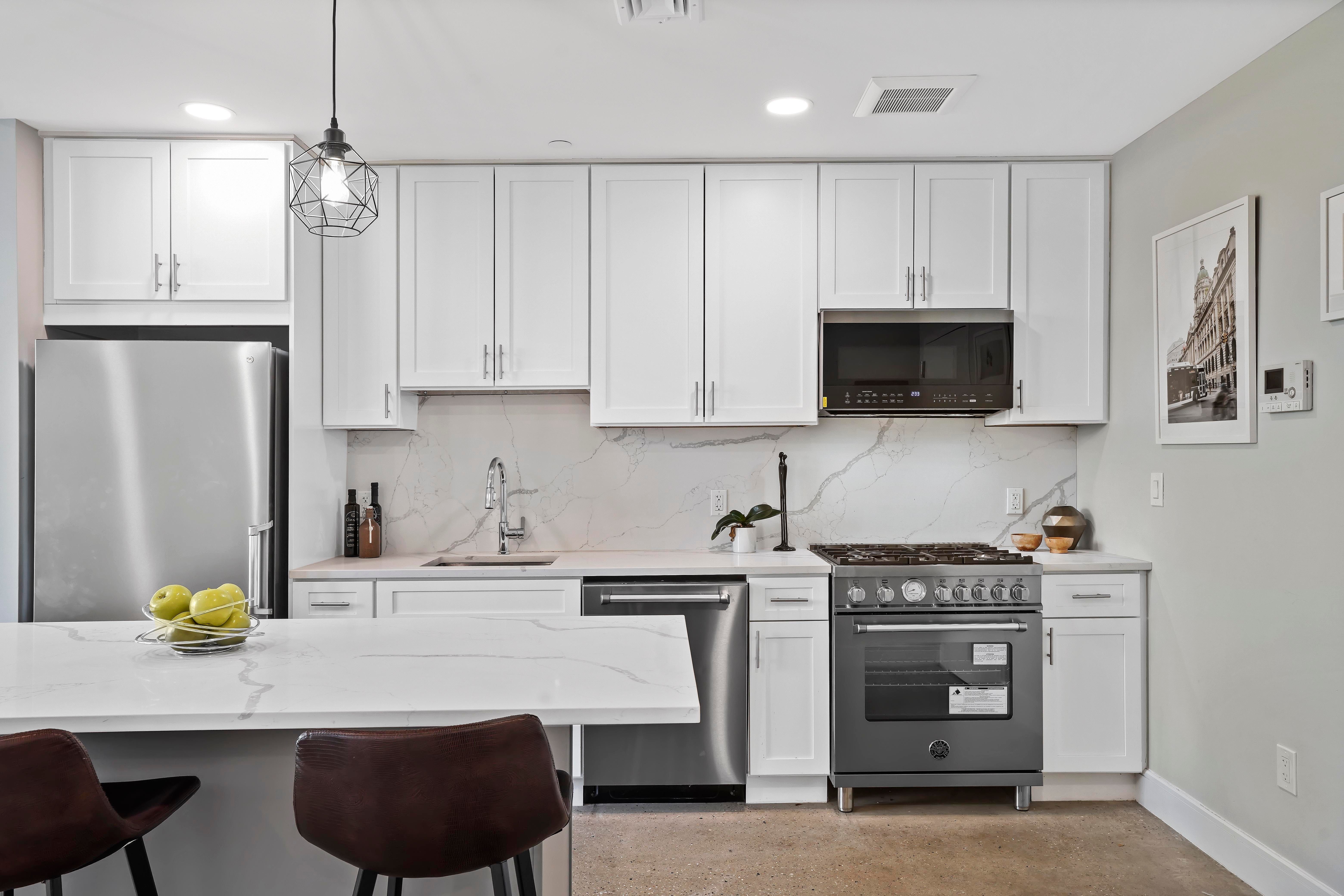 23 Bleecker St. 3-e 