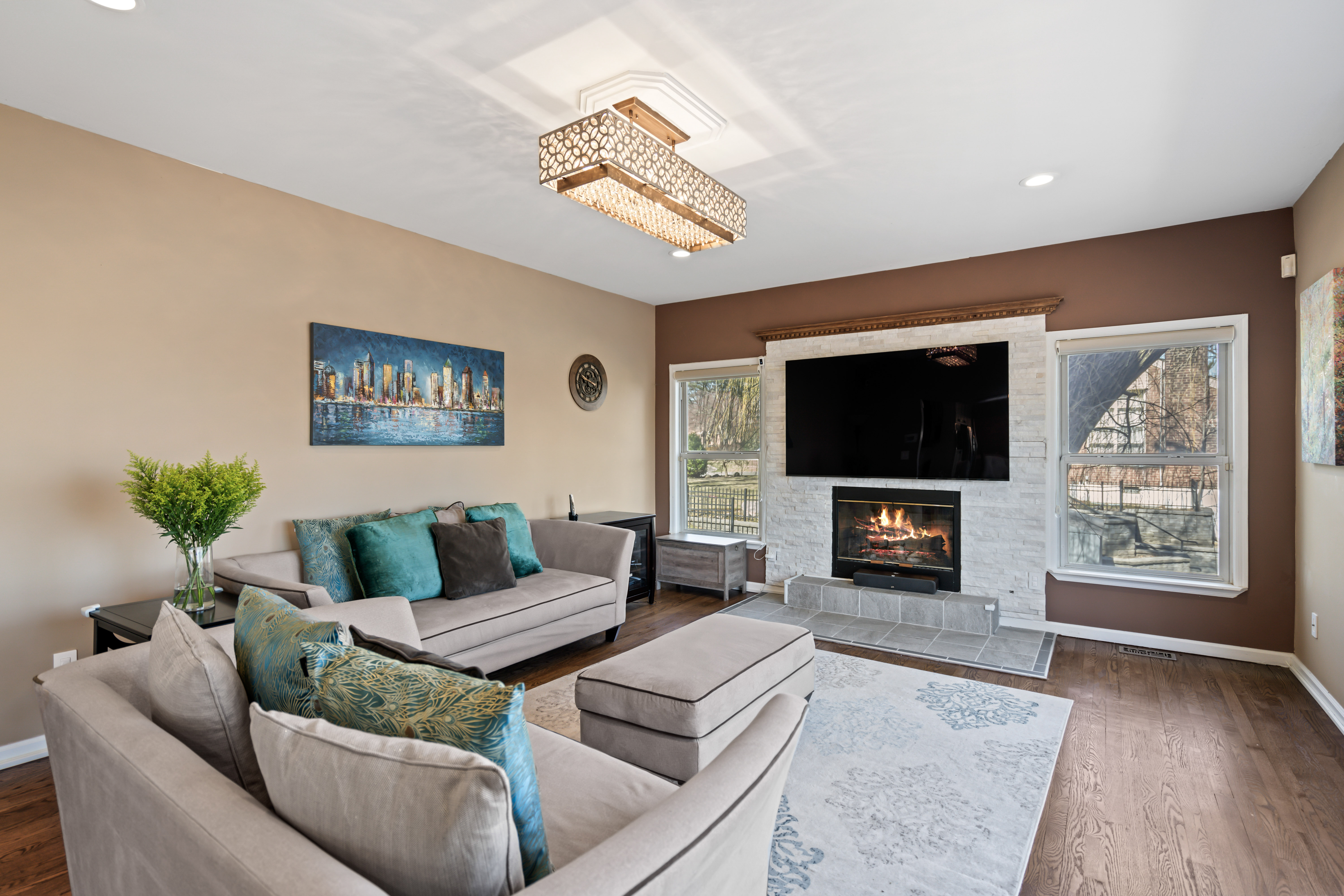 30 Pine Drive N 