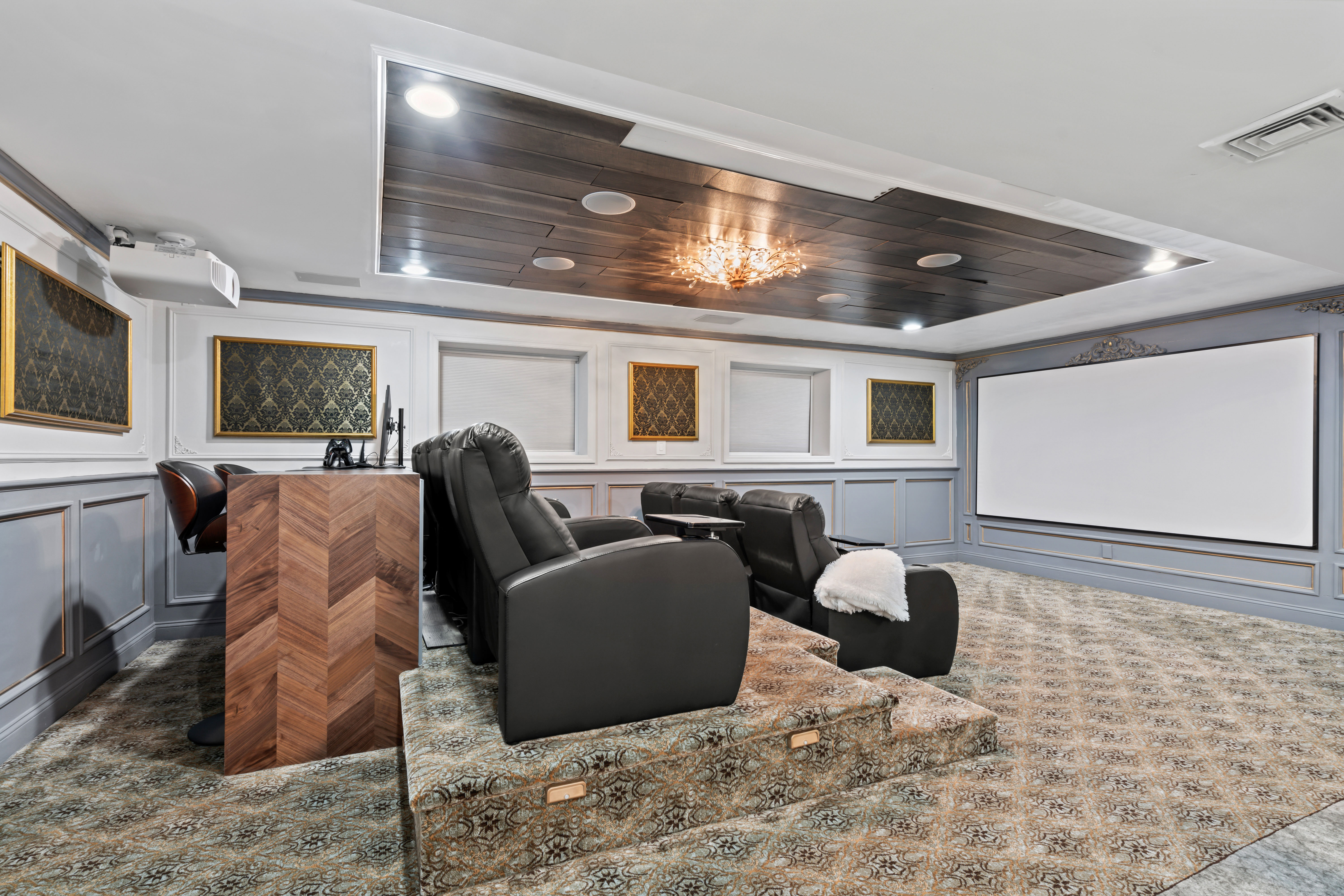 30 Pine Drive N 