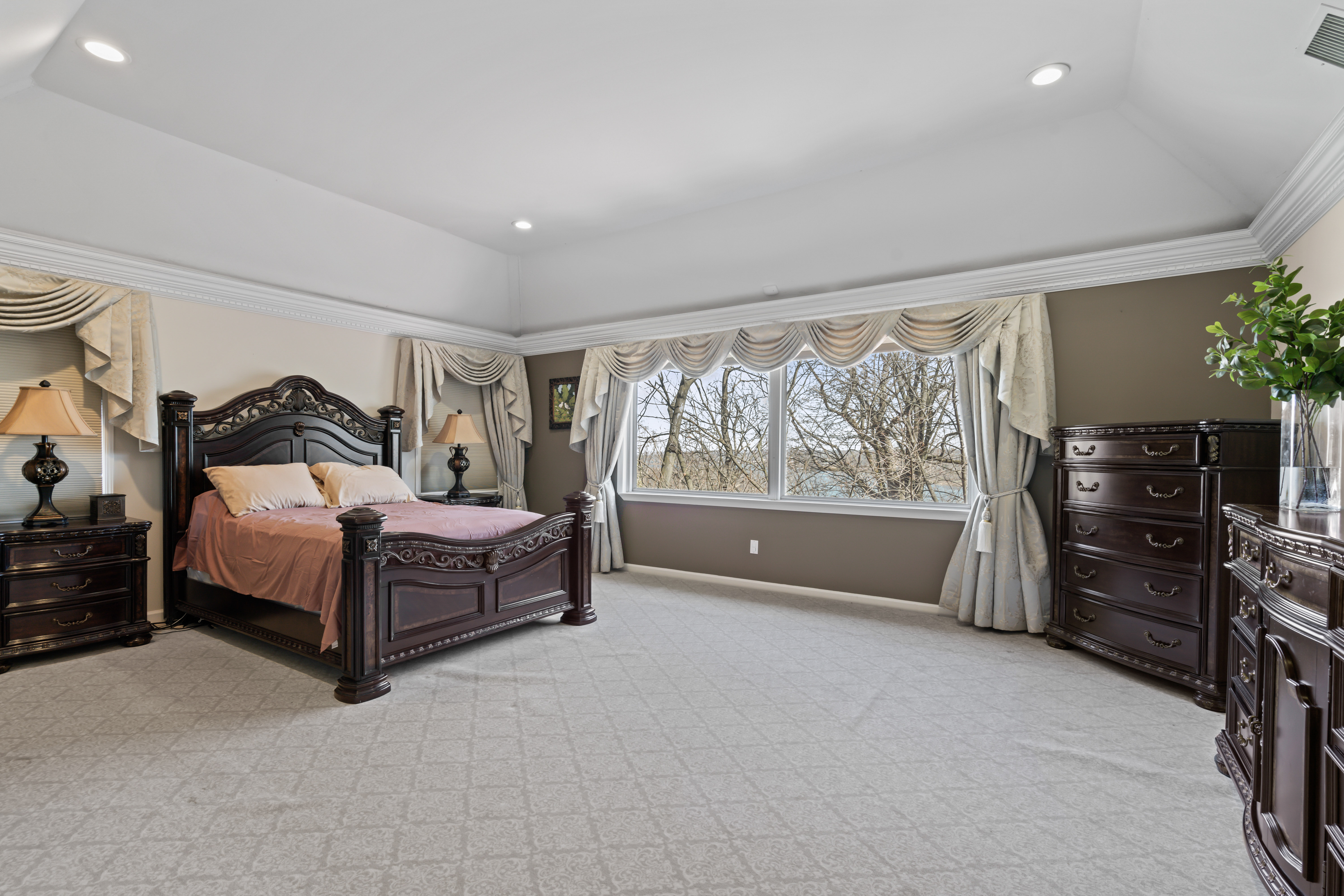30 Pine Drive N 