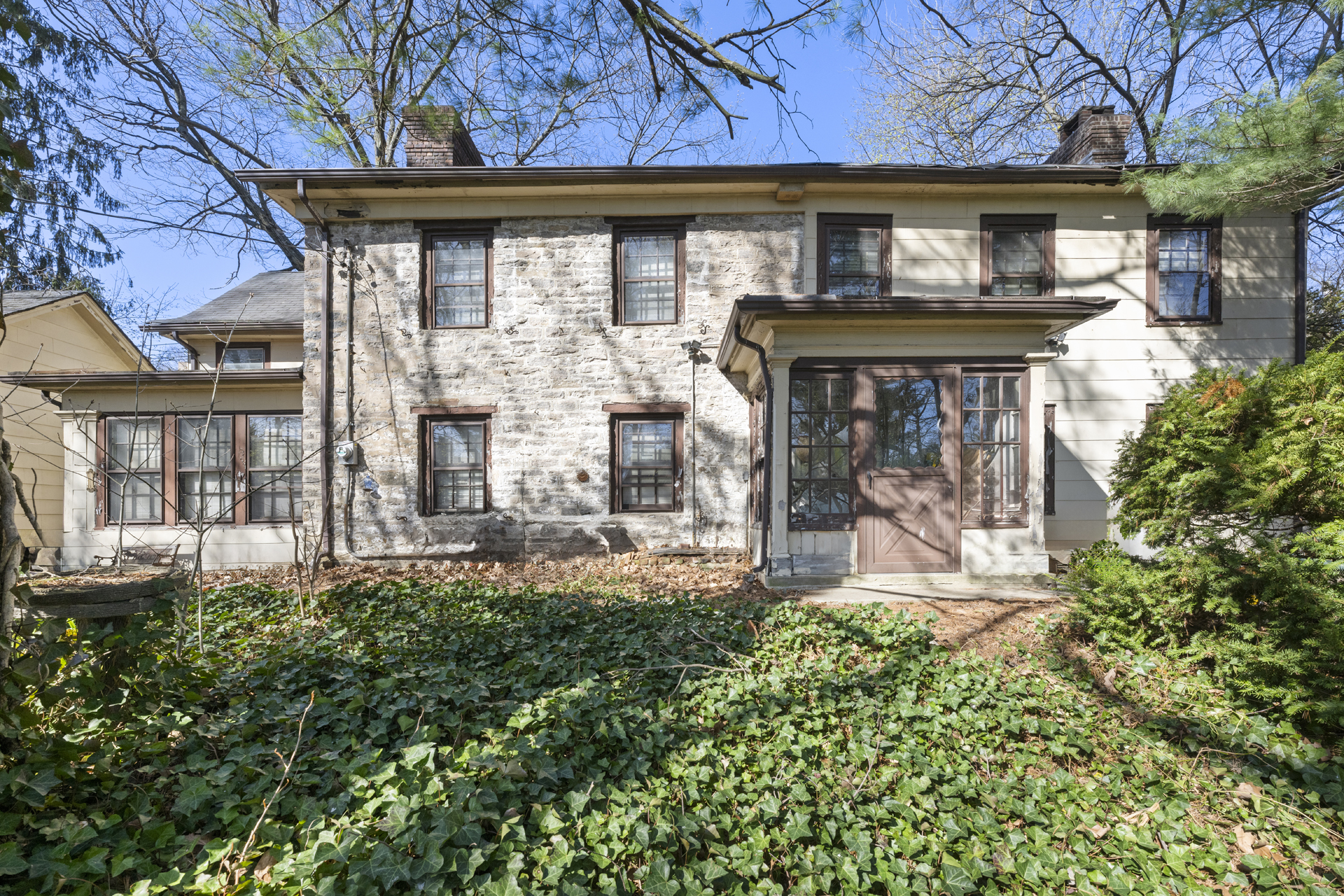 5122 Post Road
