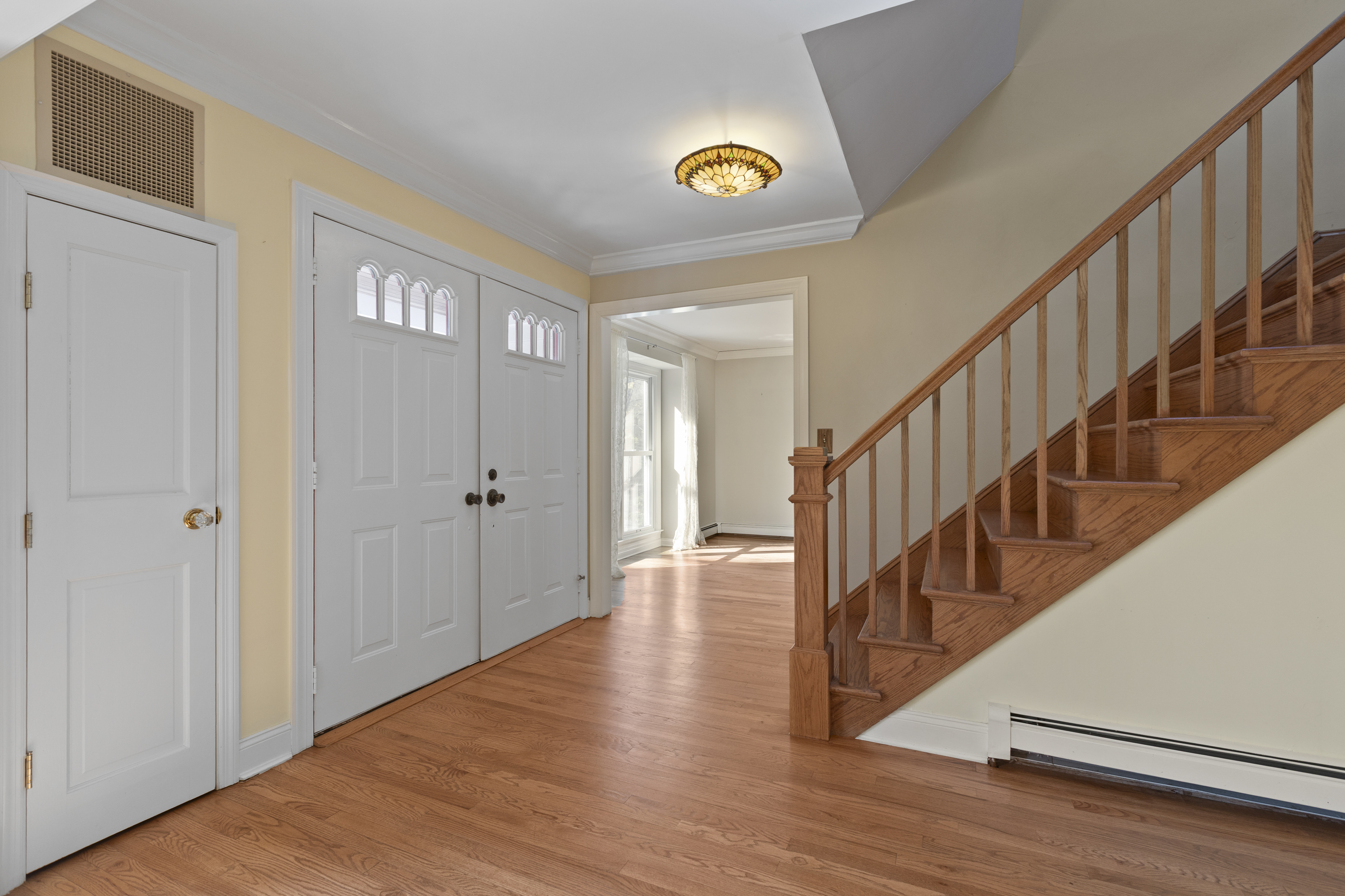 7 Locust Avenue 