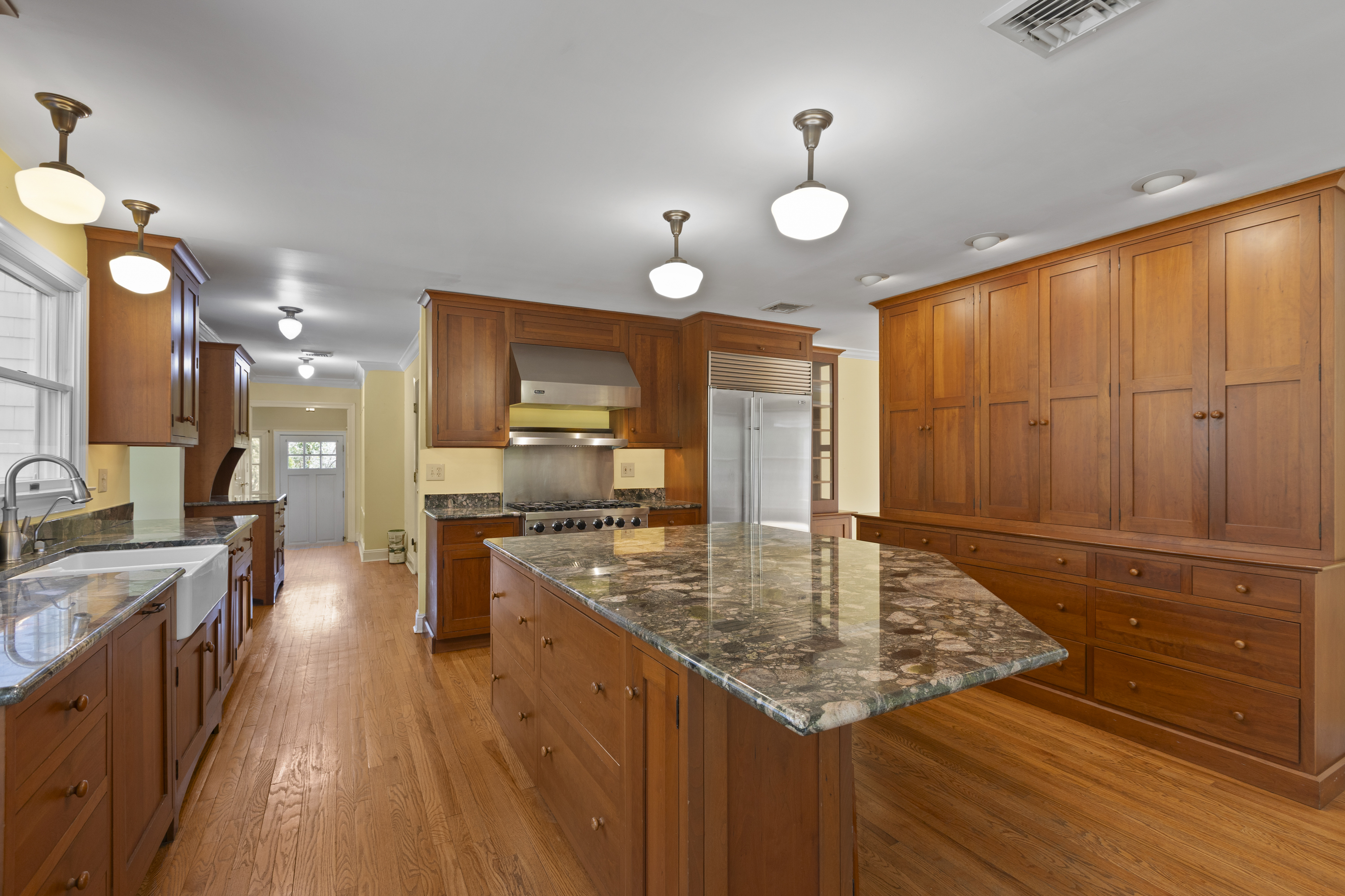 7 Locust Avenue 
