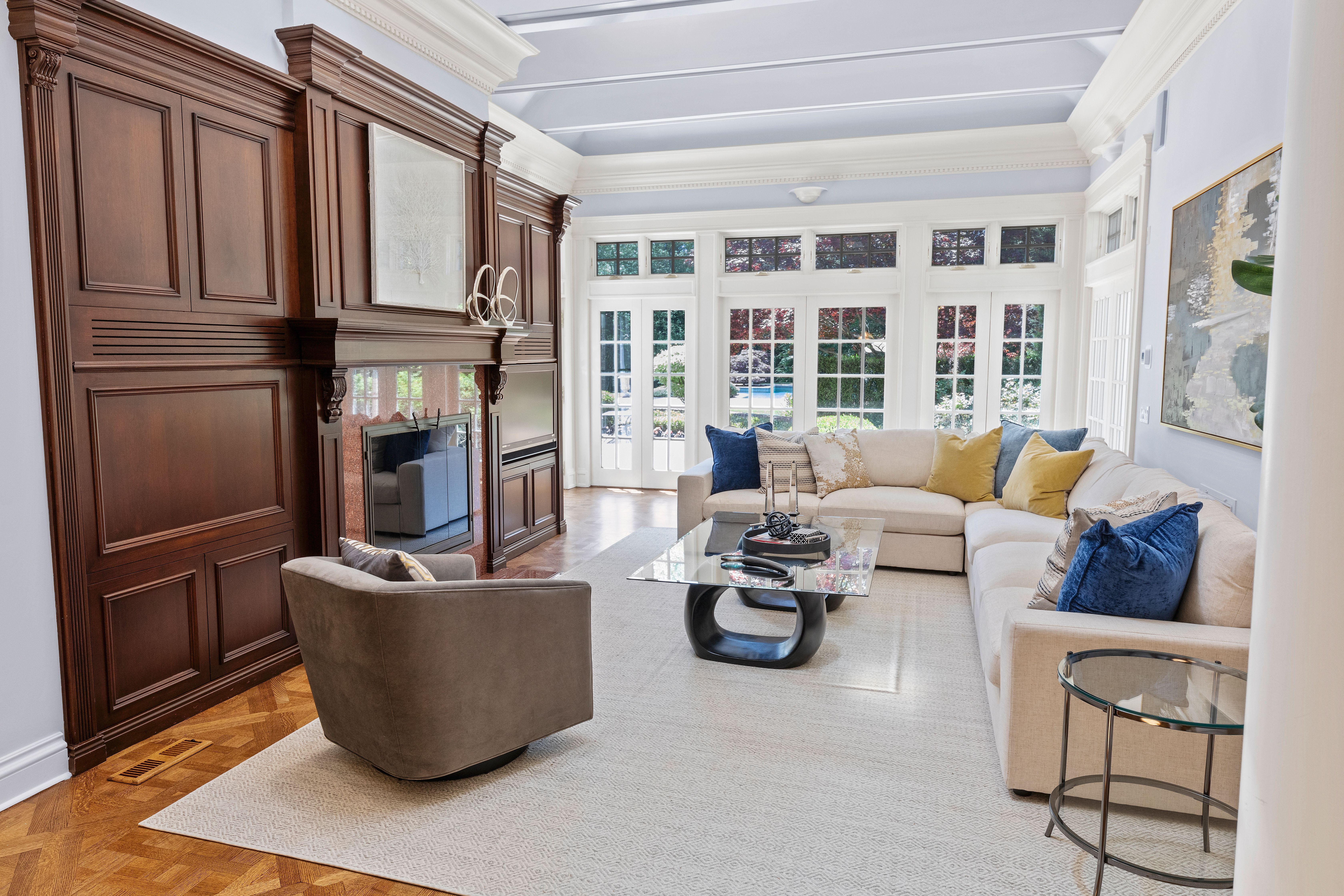 3 Pin Oak Court 
