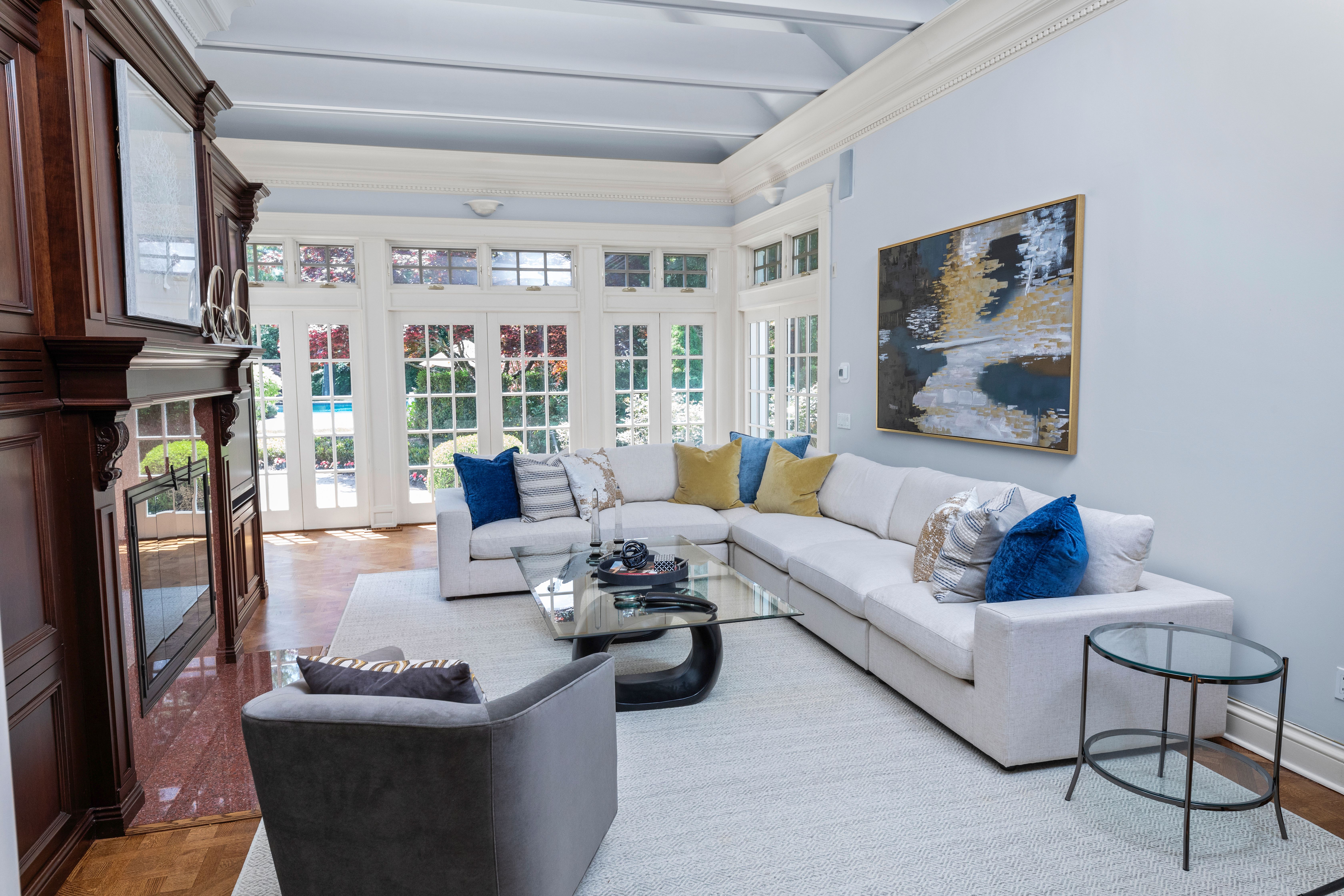 3 Pin Oak Court 