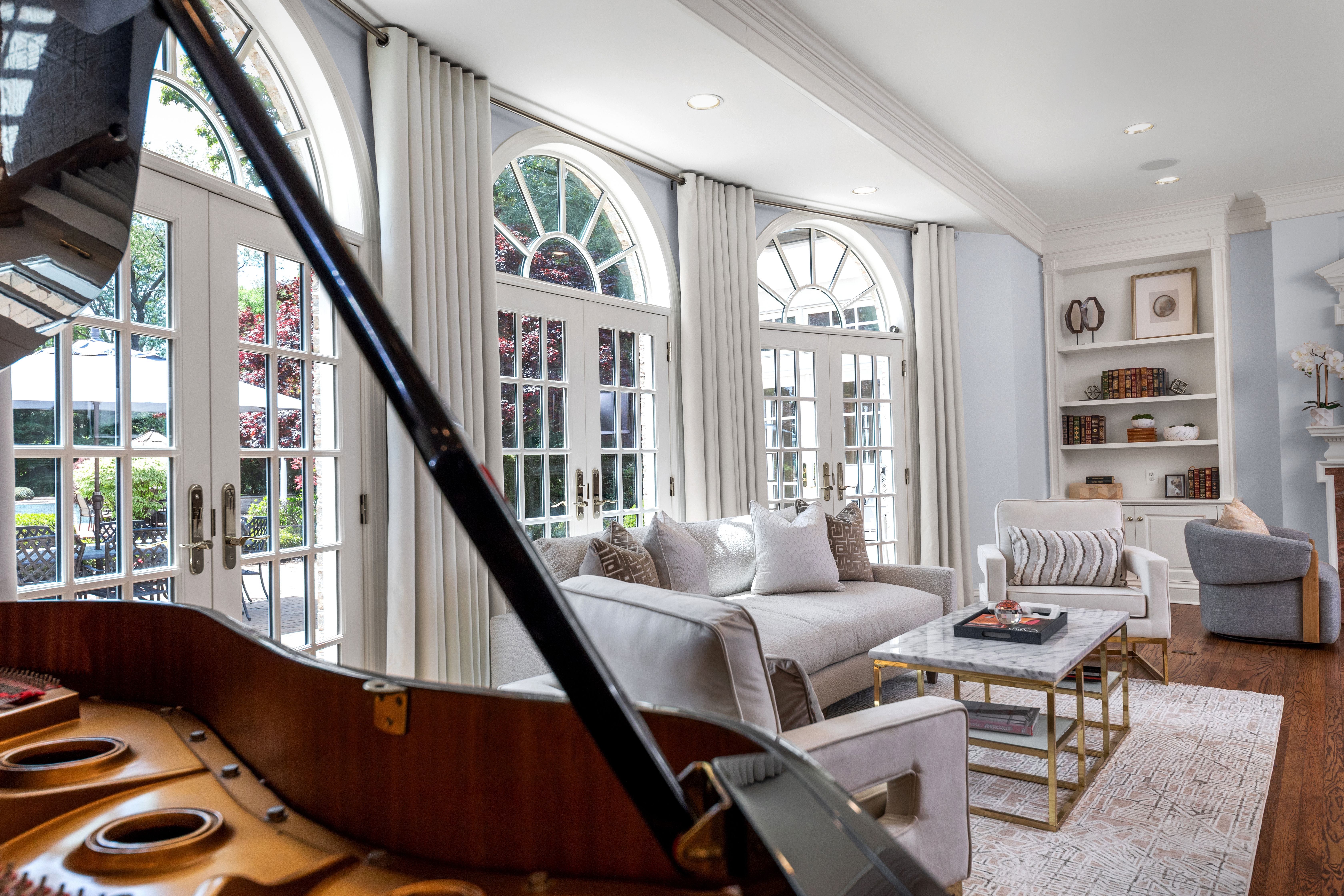 3 Pin Oak Court 