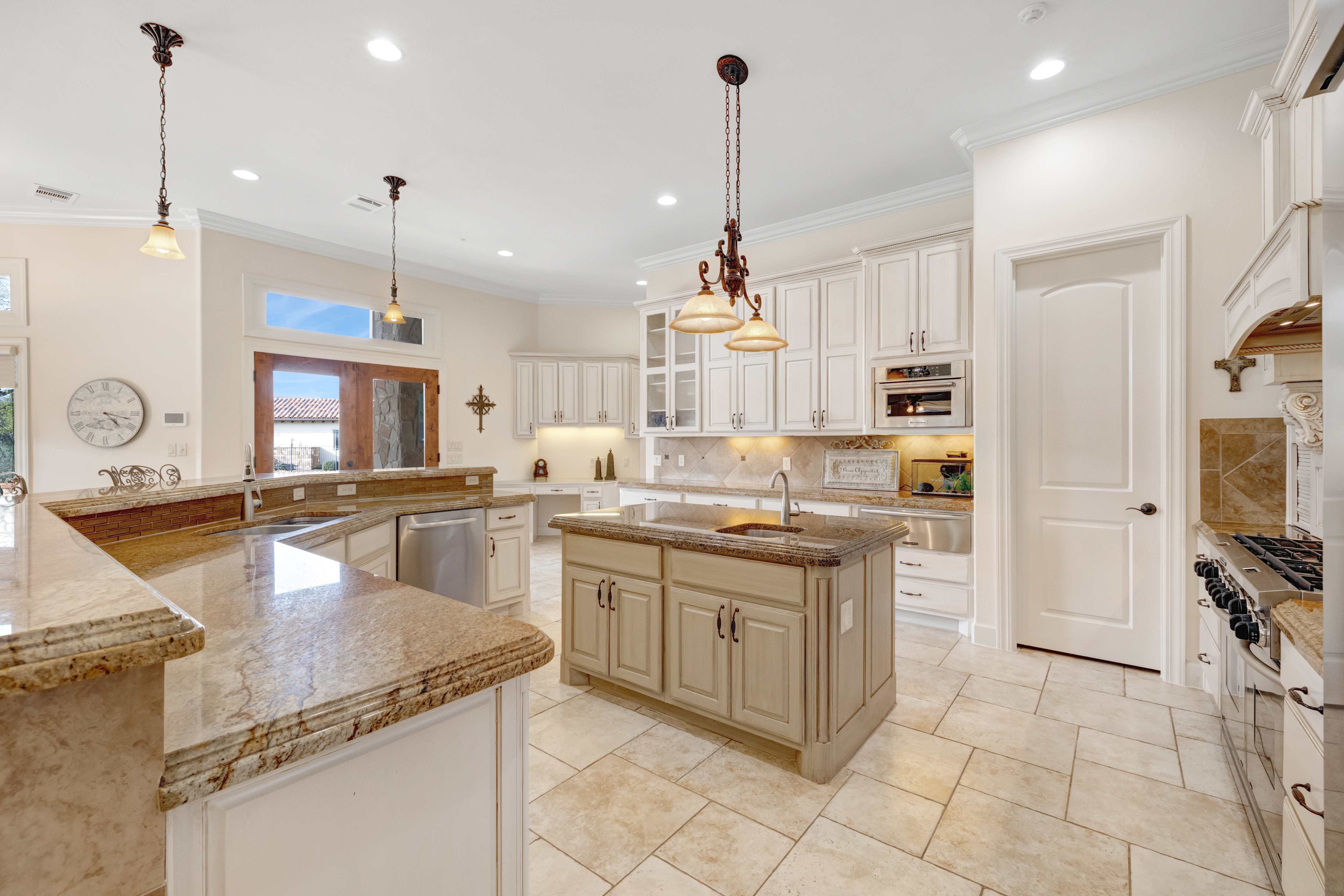 701 Cimarron Hills Trl. W. 