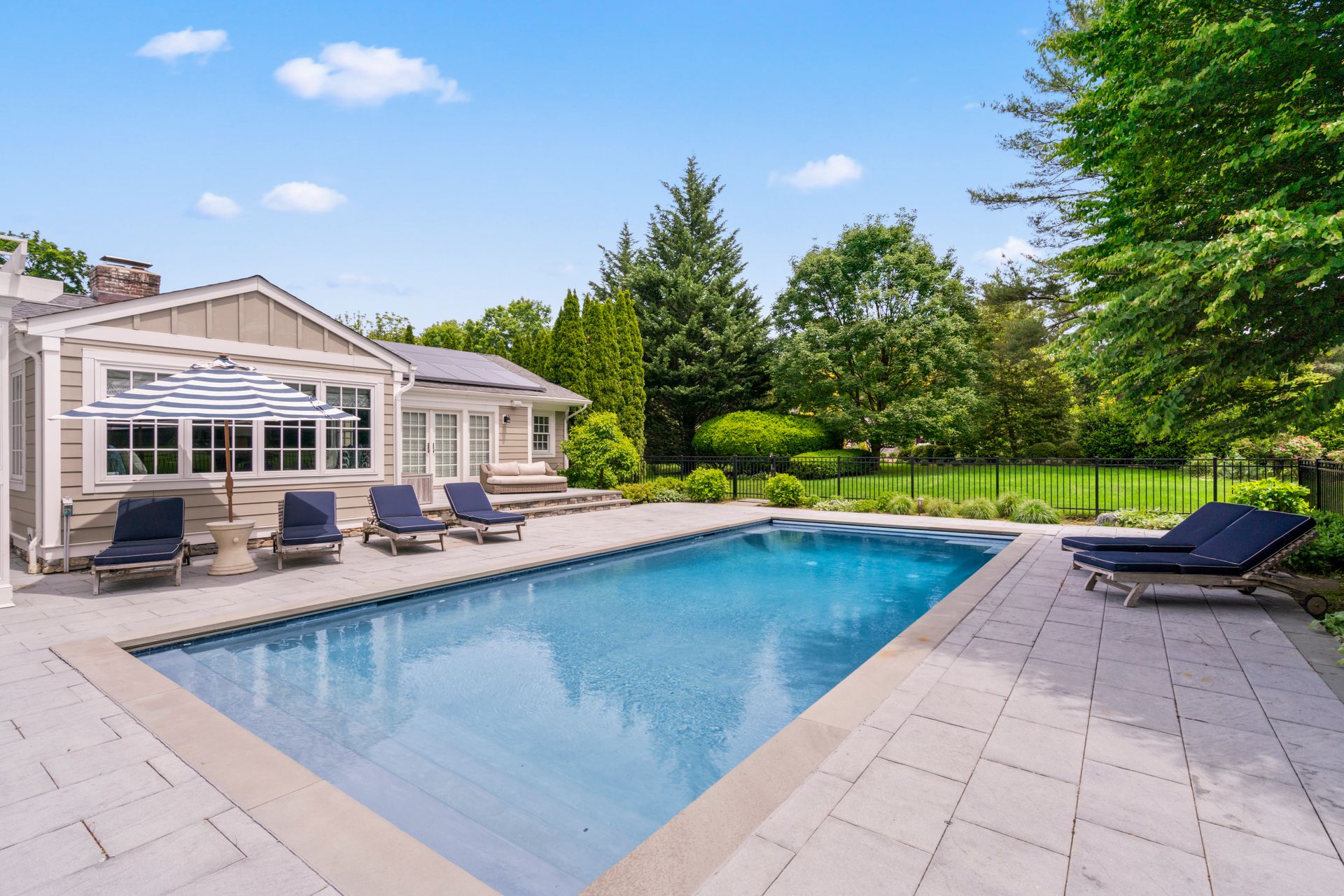 783 Remsens Lane 