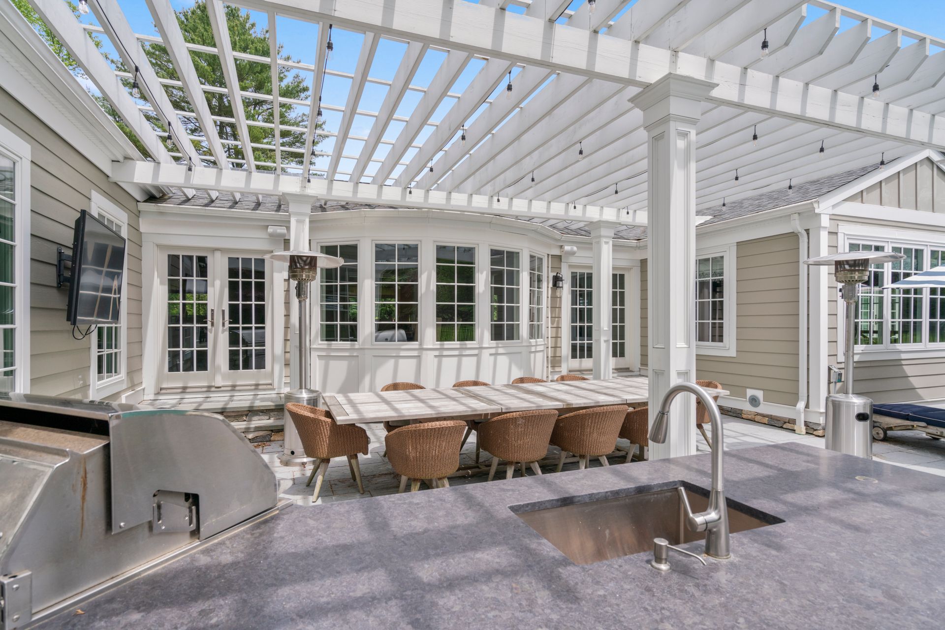 783 Remsens Lane 